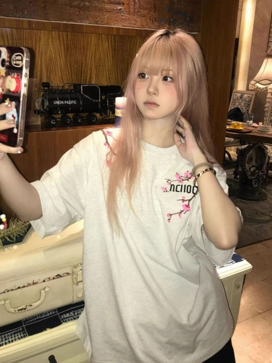 Ayollar uchun Sakura oversize futbolka - 100% paxta, Korea street style, y2k