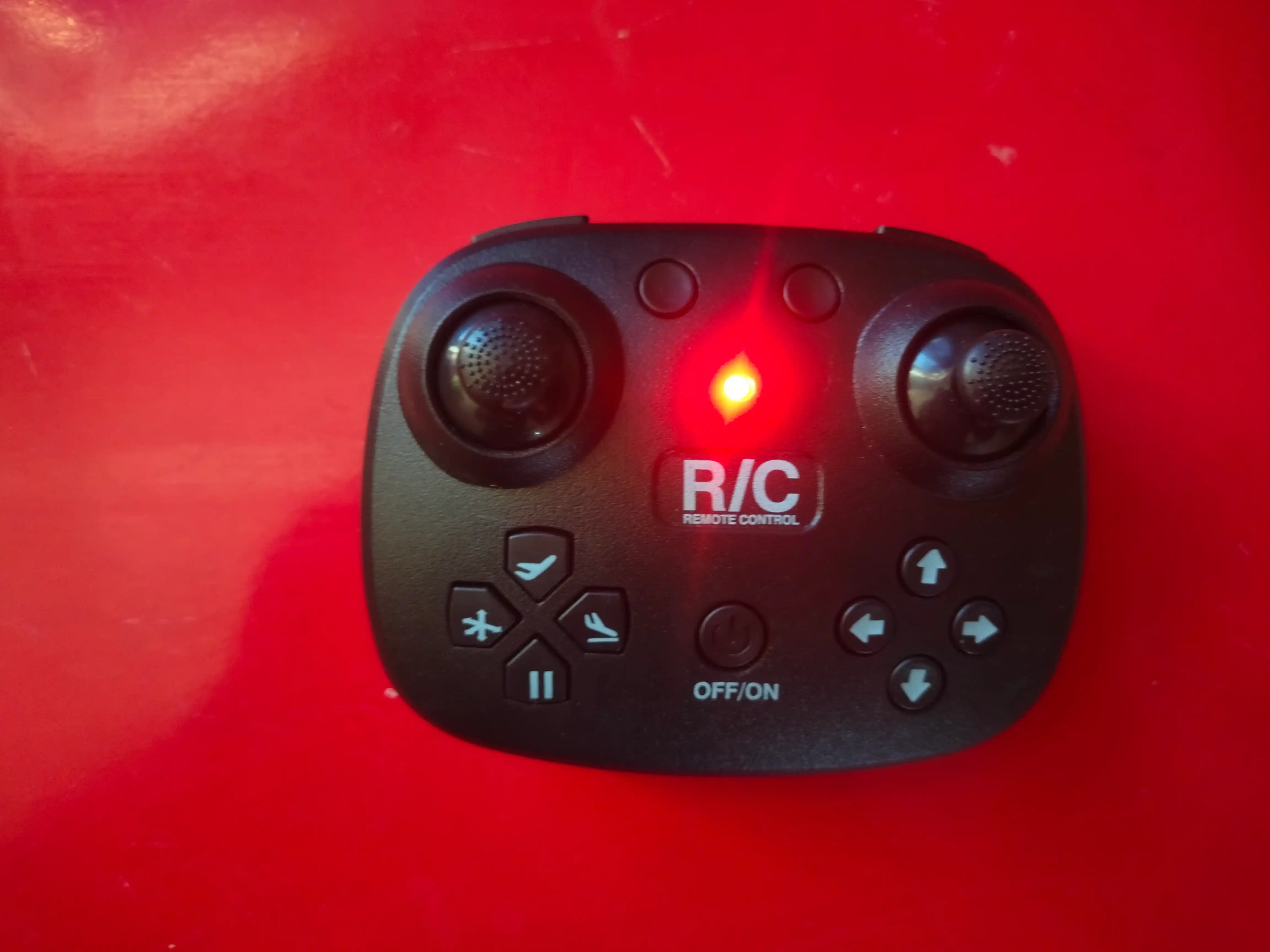 Радиоуправляемый самолет дрон Fighter, трюки 360°, с RGB подсветкой, игрушка детям
