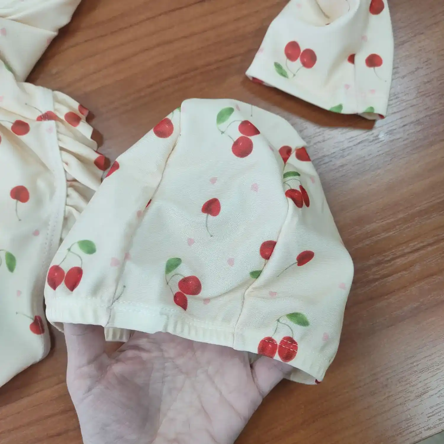 Купальник для девочек слитный, с длинными рукавами