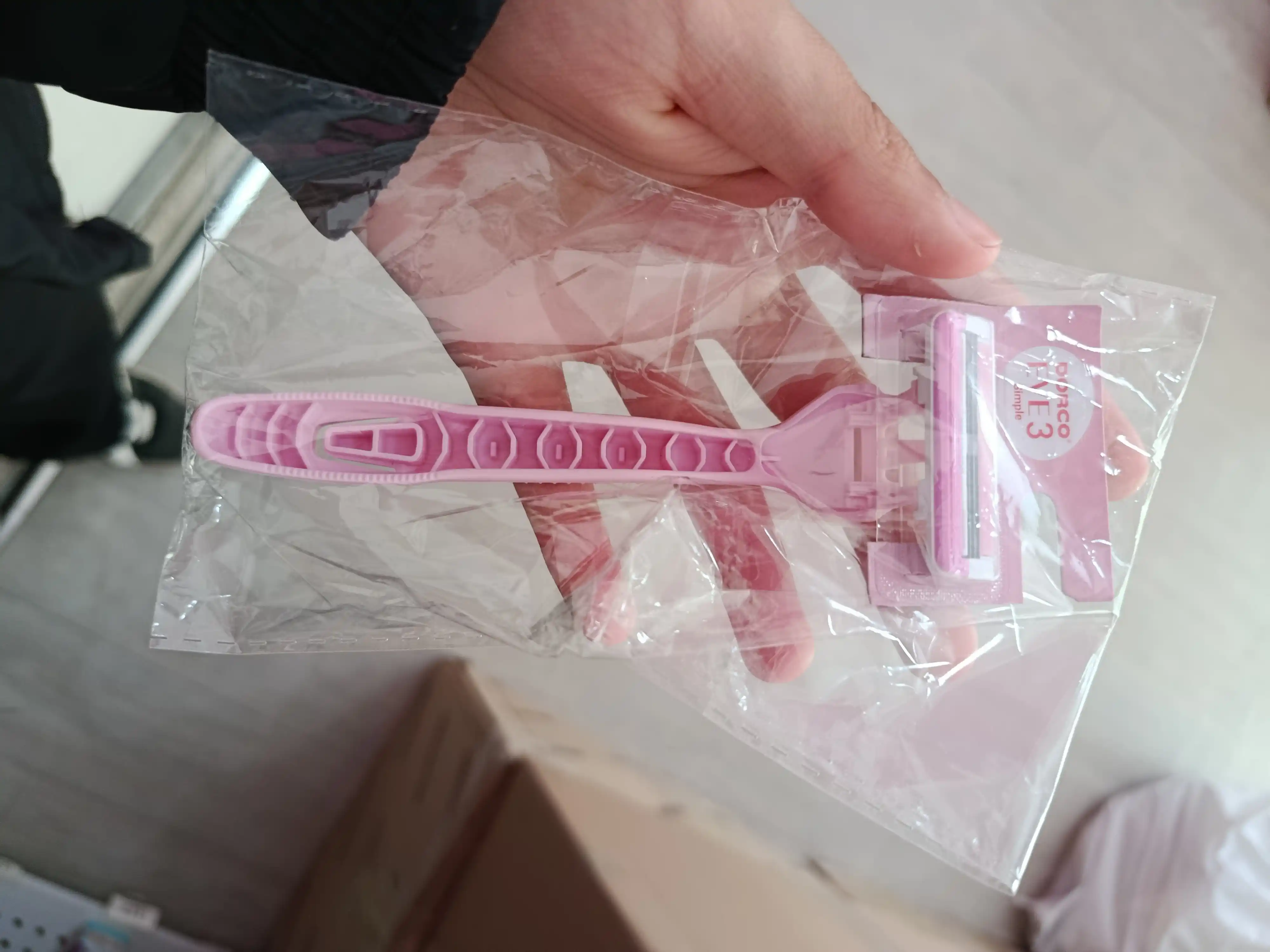 Bir martalik ayollar ustara DORCO Eve 3, 1 dona