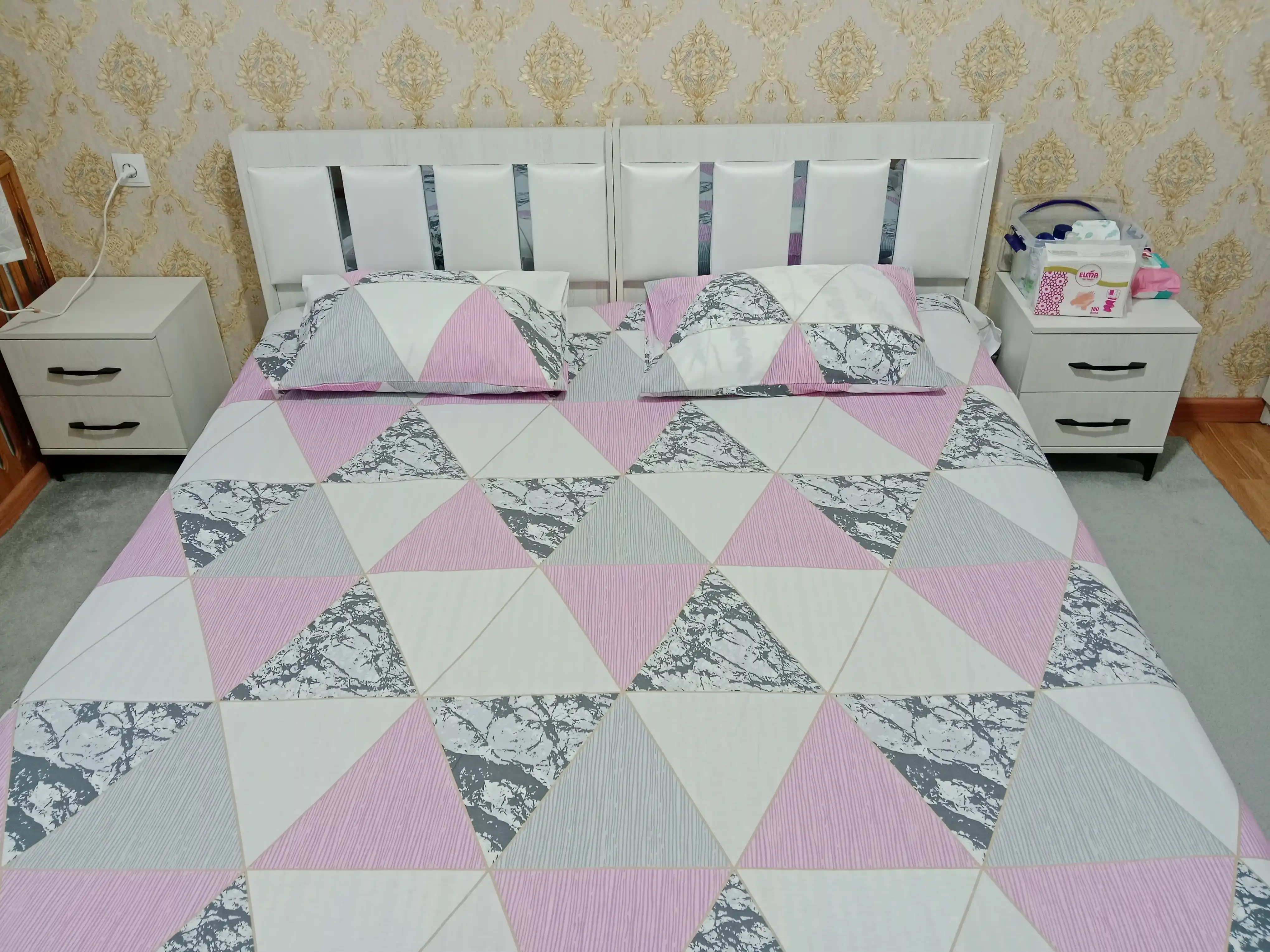 2 kishilik choyshab (prostinya 1 dona ) va yostiq jildi 2 dona matosi poplin 100% paxta