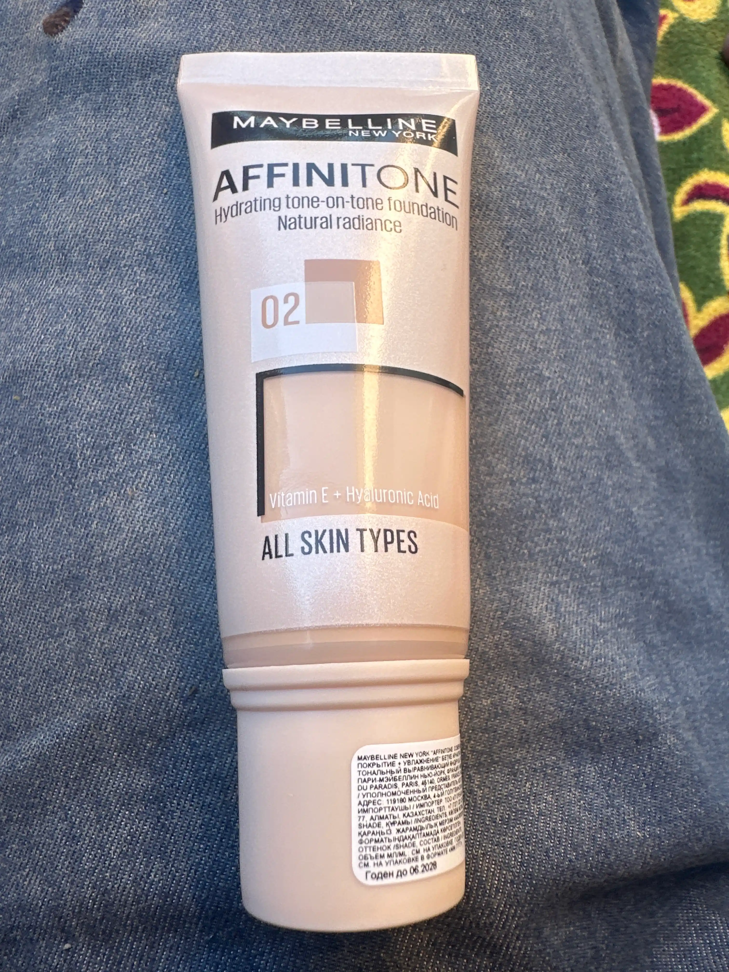 Tonal krem Maybelline New York Affinitone №02, fil suyagi, 30 ml