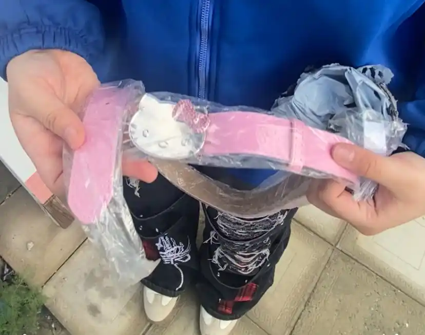 Ayollar kamarlari, y2k drayn, Hello Kitty