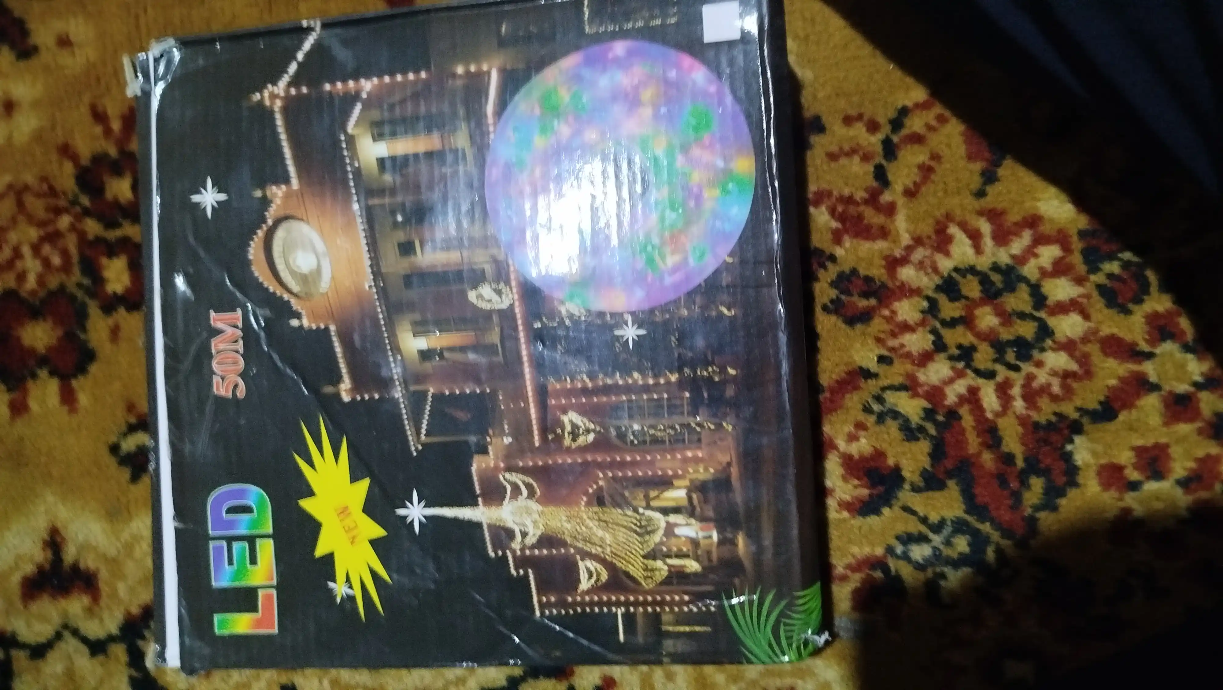Yangi yil archasi uchun LED gulchambar, interyerni bezatish
