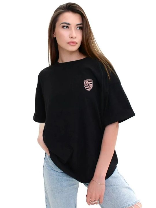 Ayollar futbolkasi