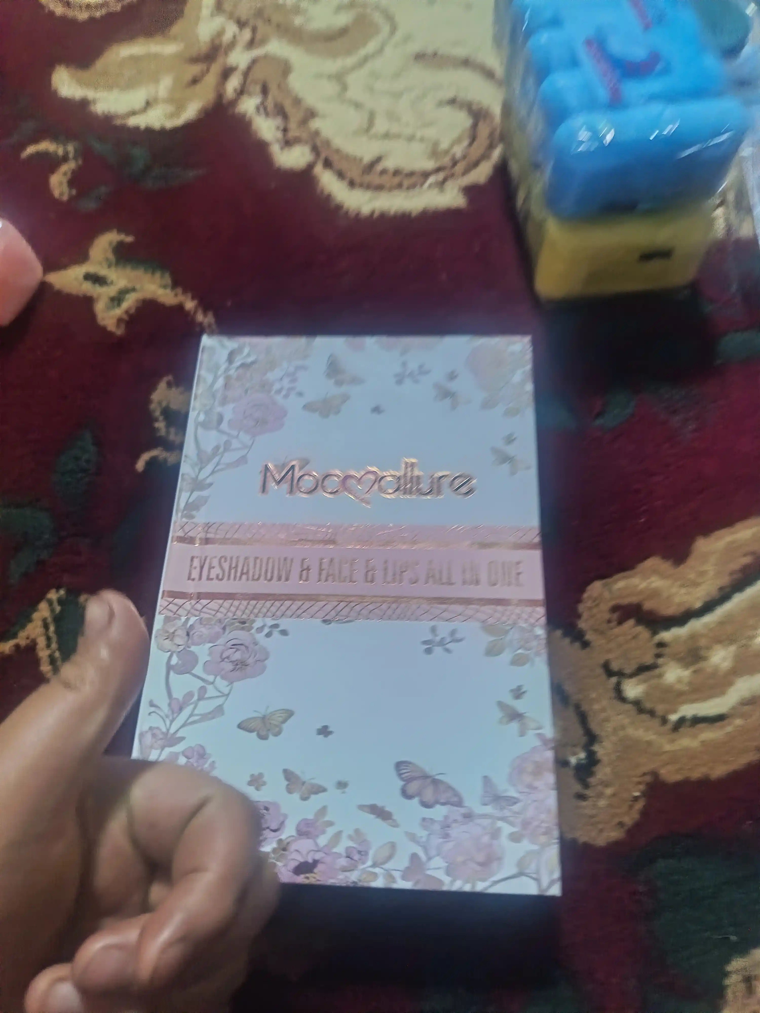 Kitob shaklidagi ten ko'zoynak palitrasi, qizarish,yashiruvchi,Moccoallure 94 xil rang