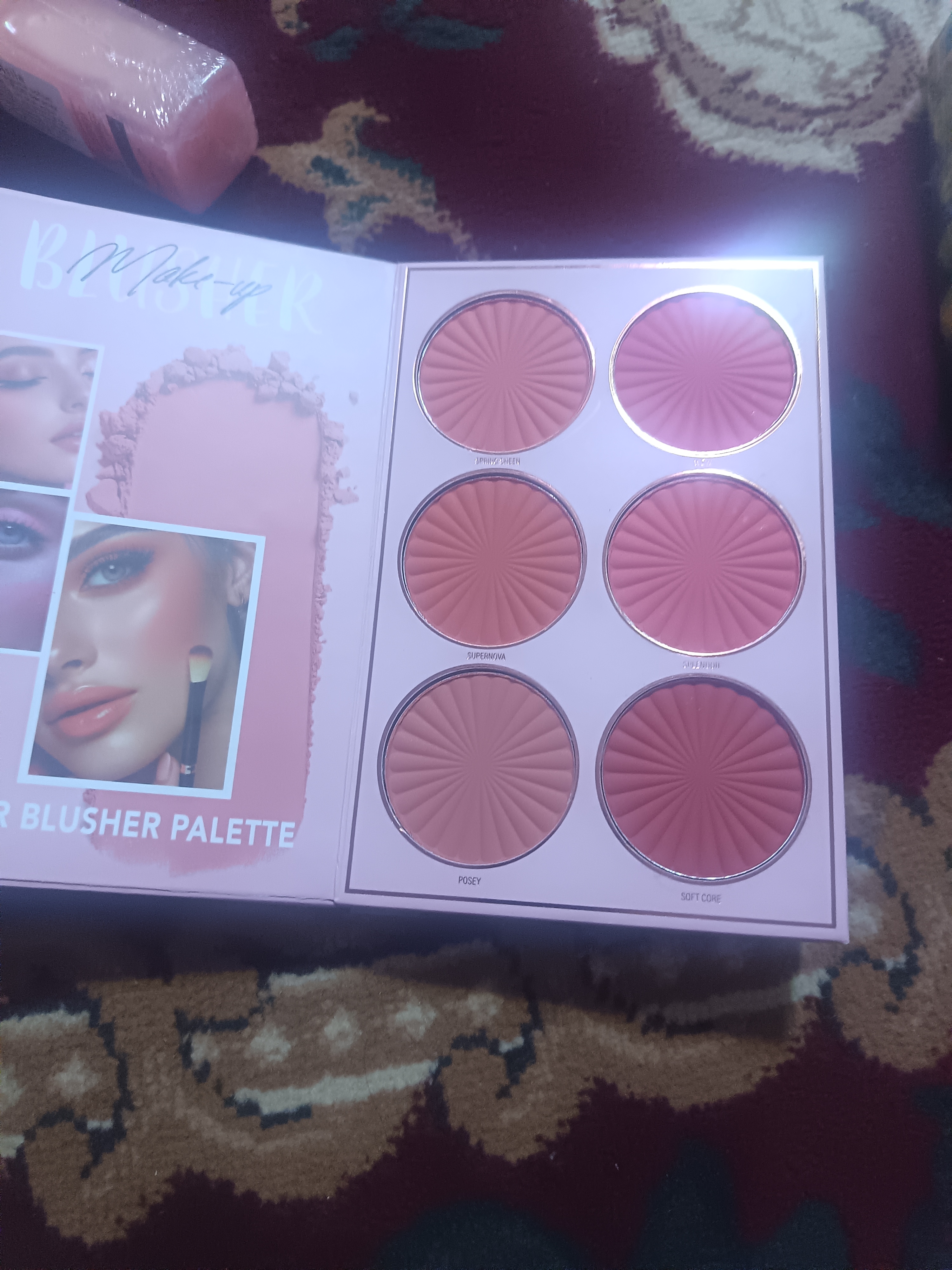 Kitob shaklidagi ten ko'zoynak palitrasi, qizarish,yashiruvchi,Moccoallure 94 xil rang