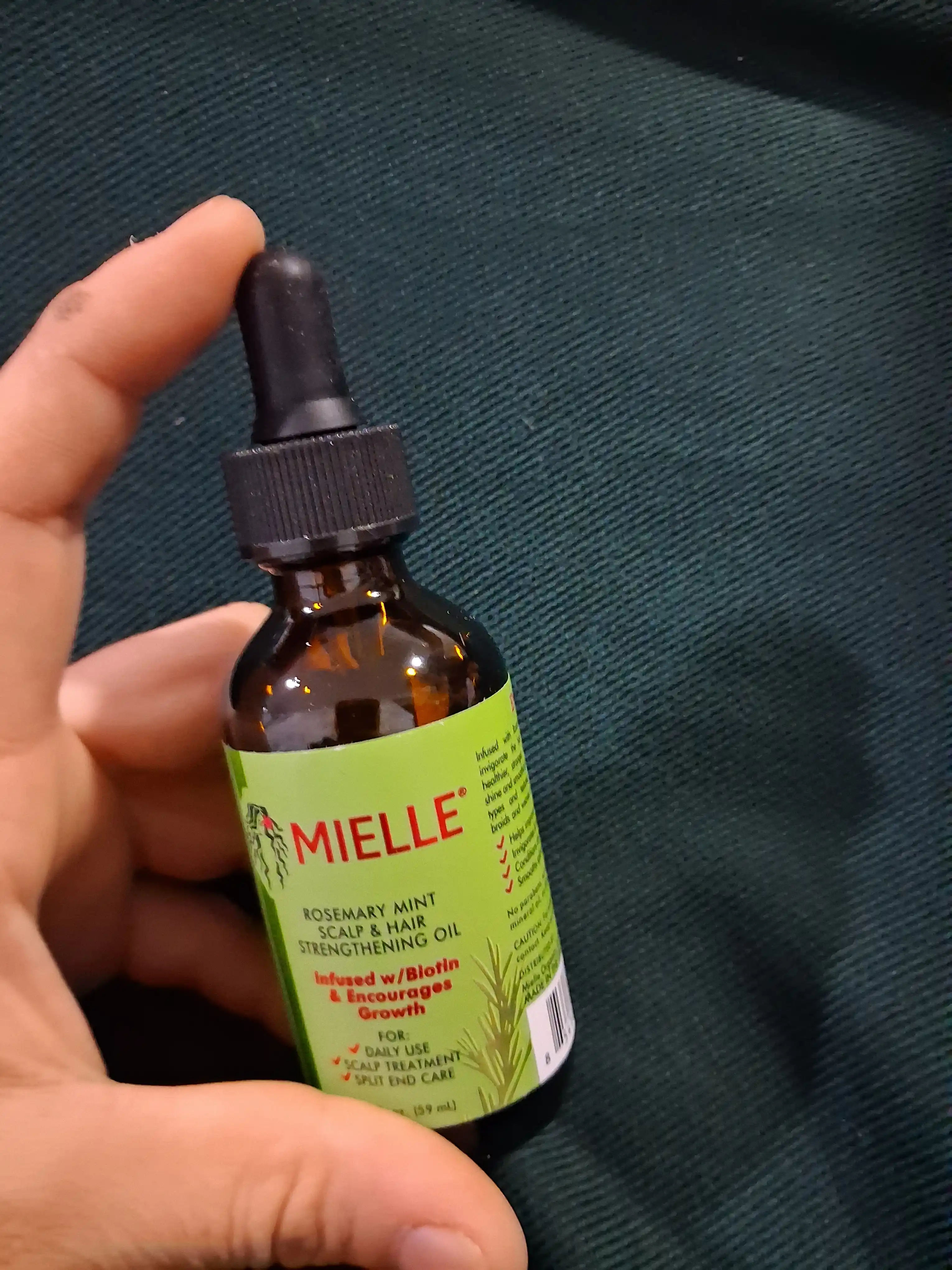 Mielle Sochni mustahkamlash uchun biotinli razmarin yog'i, yalpiz bilan, 59 ml
