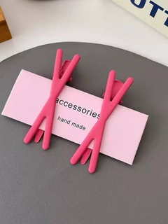 Розовый