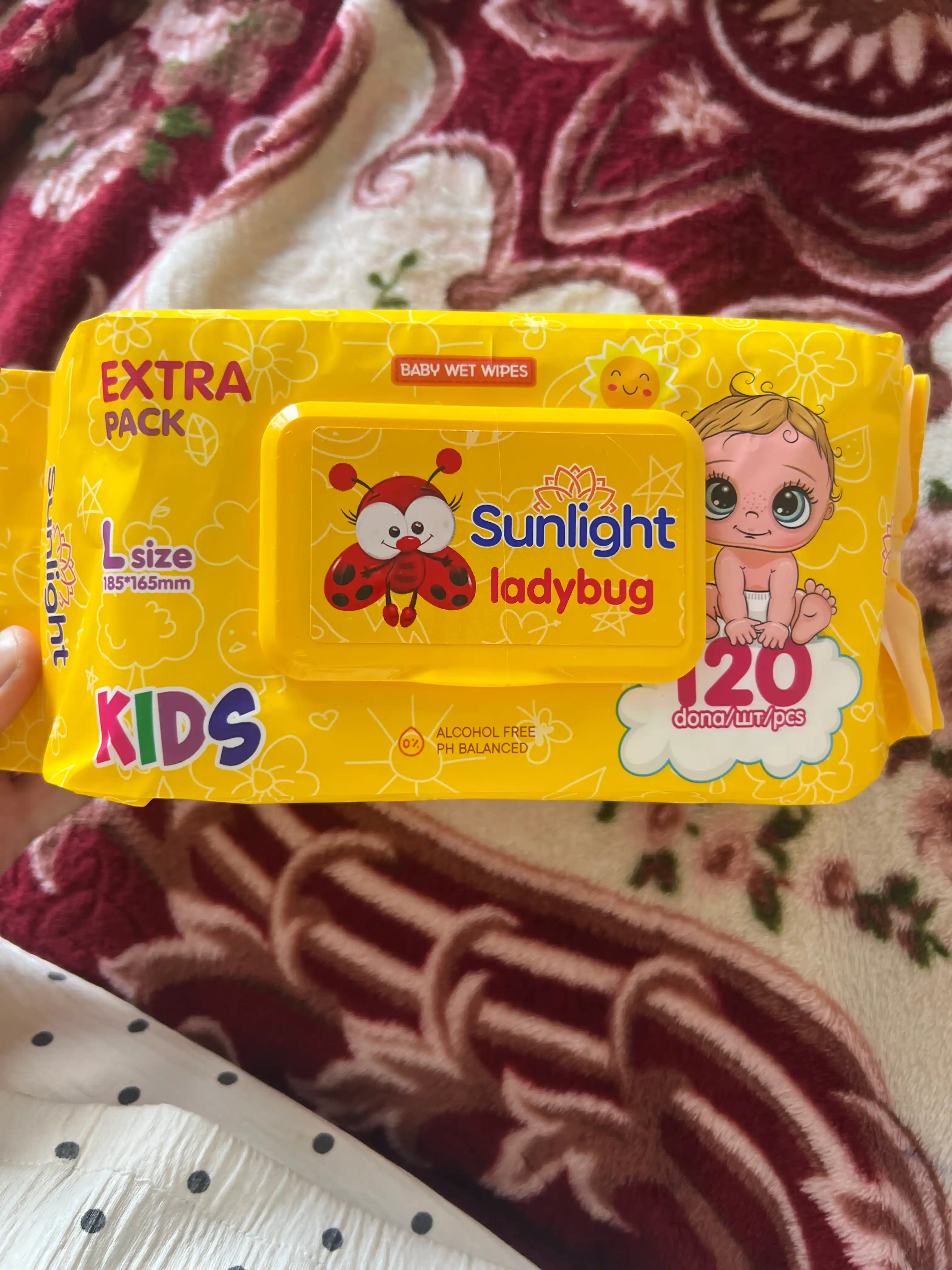 Nam salfetkalar "Kids ladybug" Quyosh nuri, 120 dona