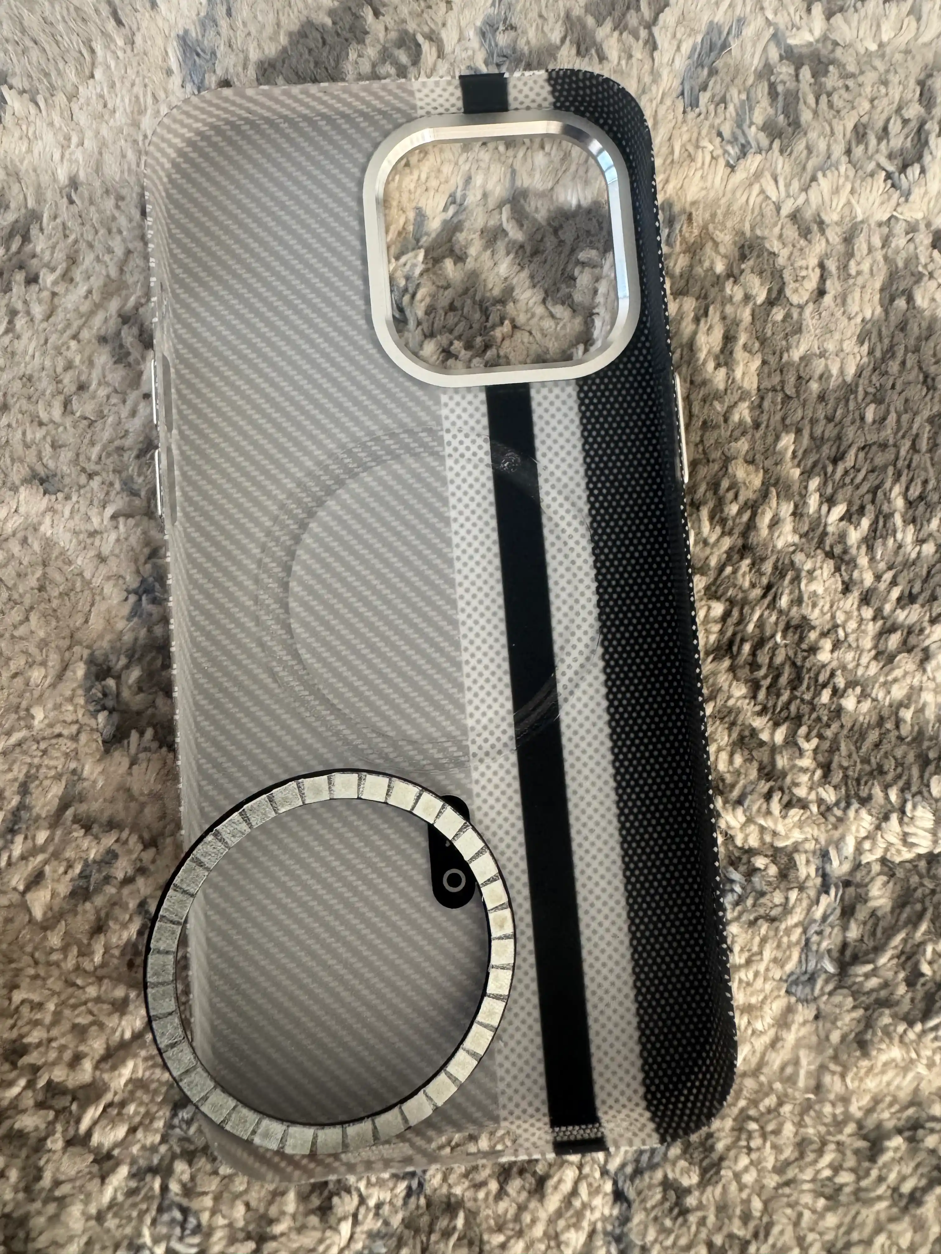 Karbon chexol iPhone 13, 14, 15, 16, 17 Pro Max, Magsafe bilan — ayfon chexol 16 Pro Max