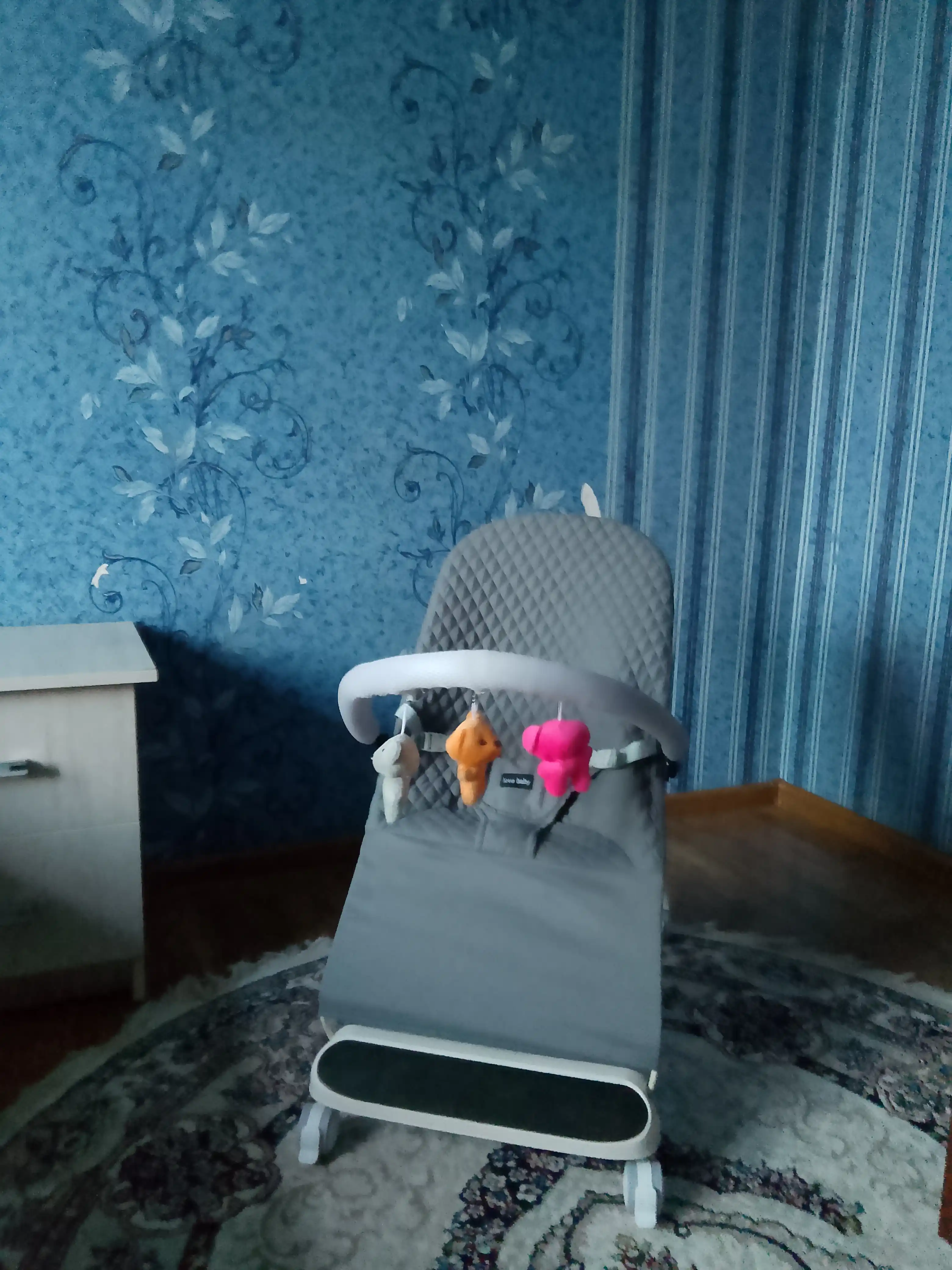 Детские шезлонги, люльки-качалки для новорождённых, качающиеся  LED-панелью и музыкой