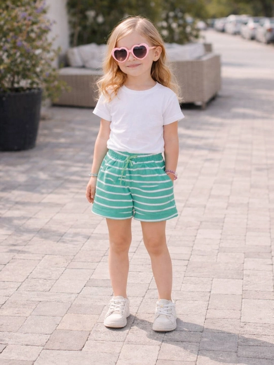 Qiz uchun moda shortilar - 
