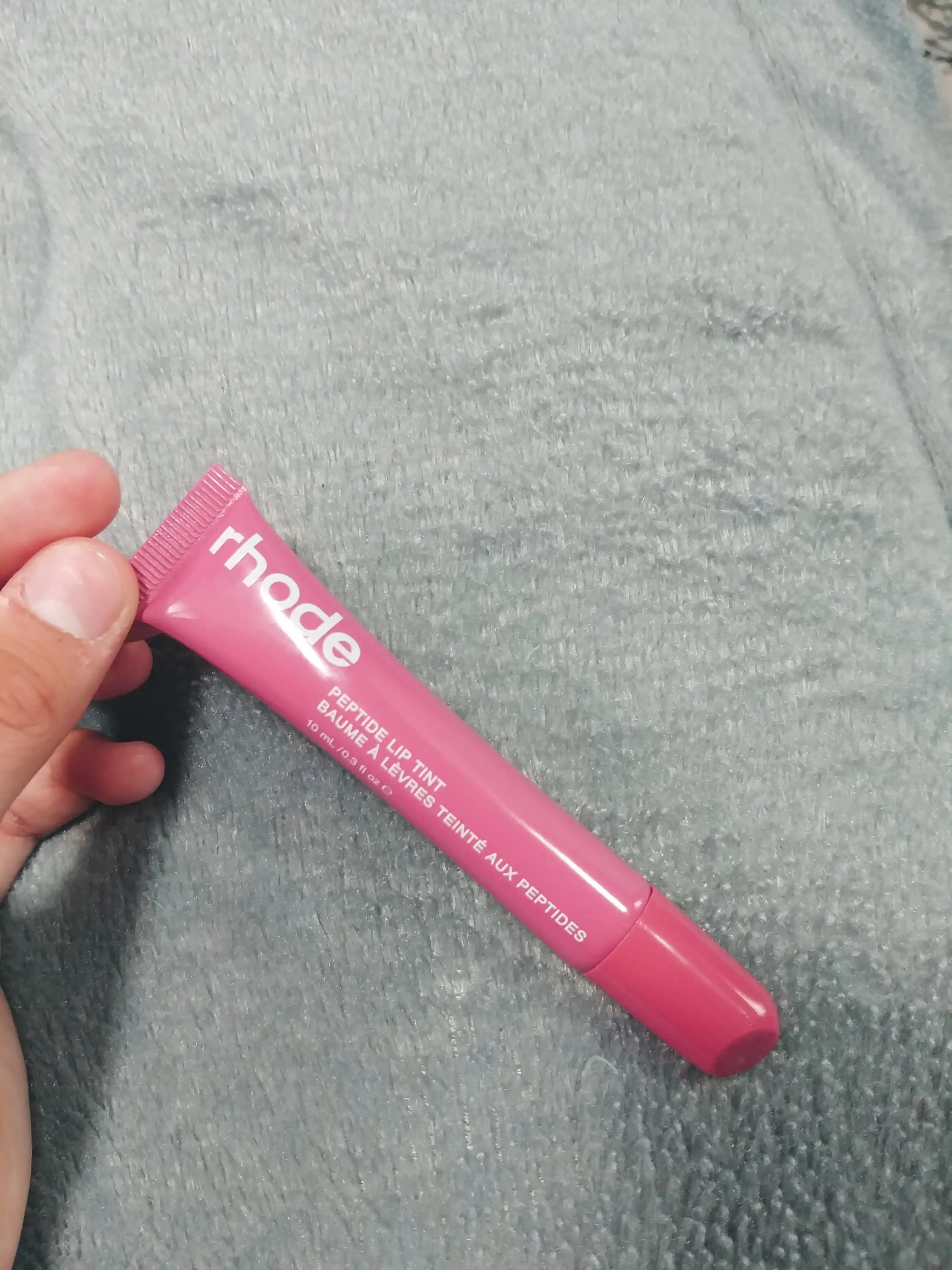 Lab boyog'i va tint porlashi Rhode  Peptid Lip Tint