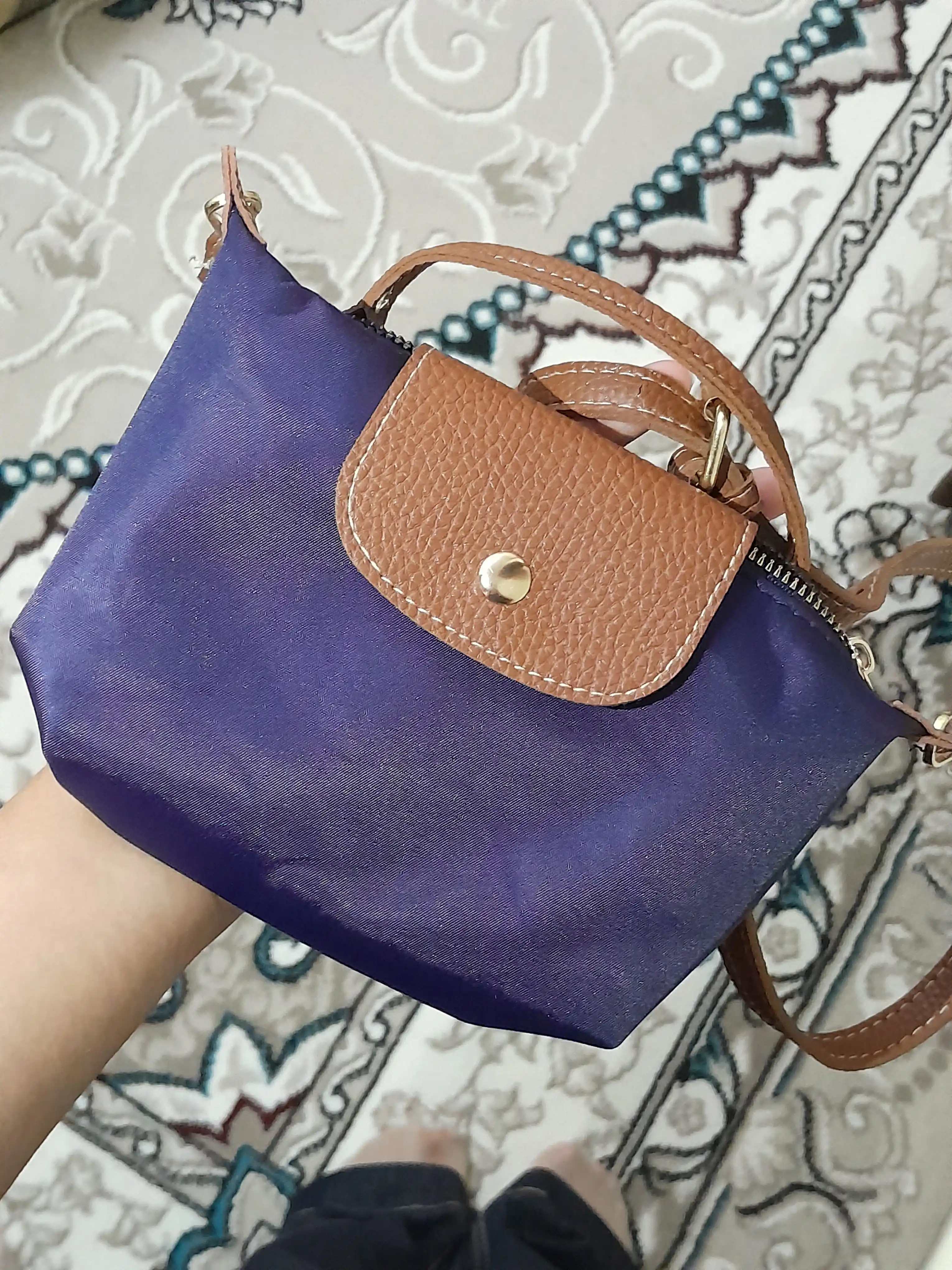 Ayollar uchun mini sumka Longchamp