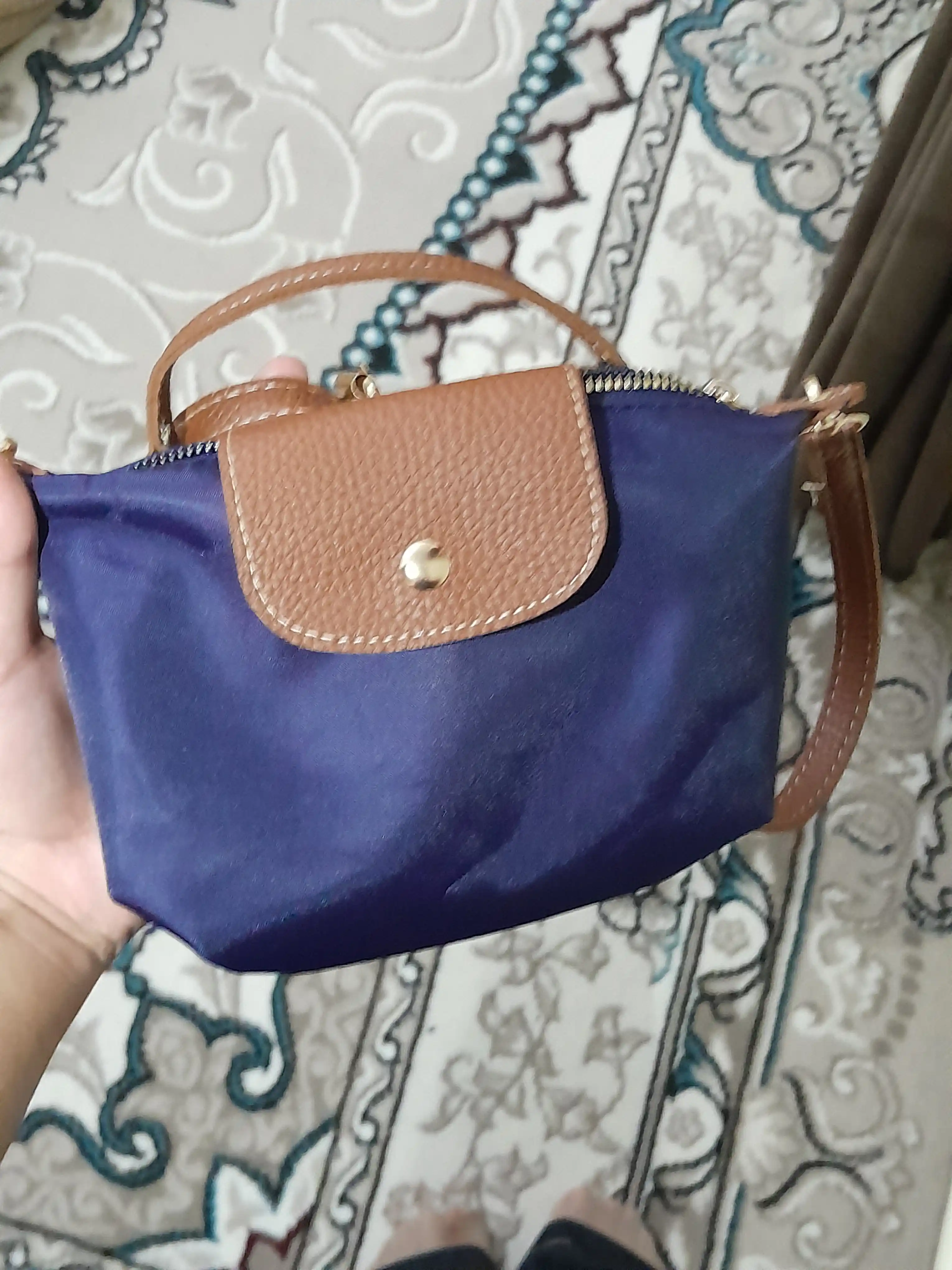 Ayollar uchun mini sumka Longchamp