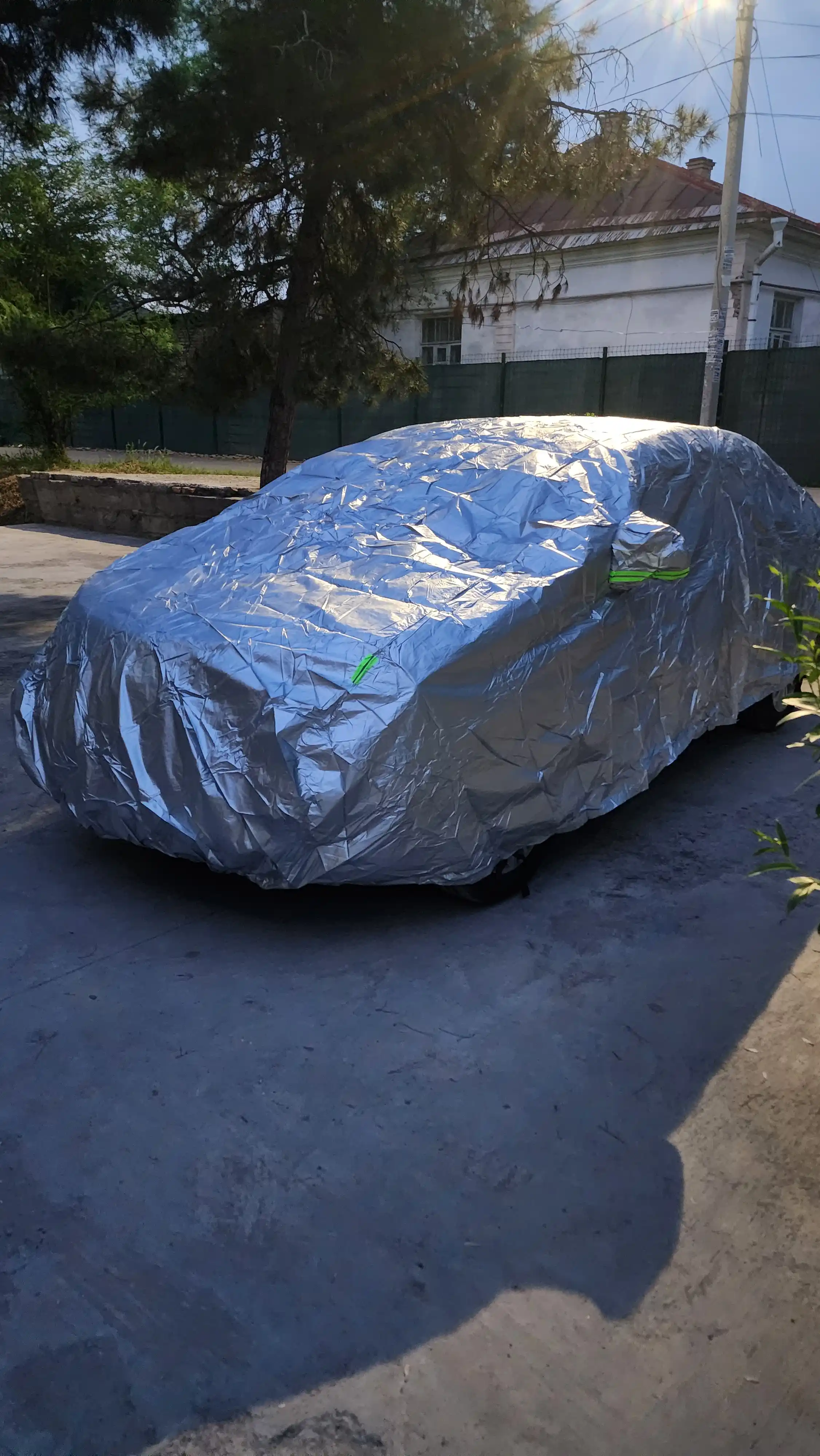 Защитный тент чехол для автомобилей Chevrolet Lacetti, Gentra, Cobalt, Nexia, Matiz, Spark