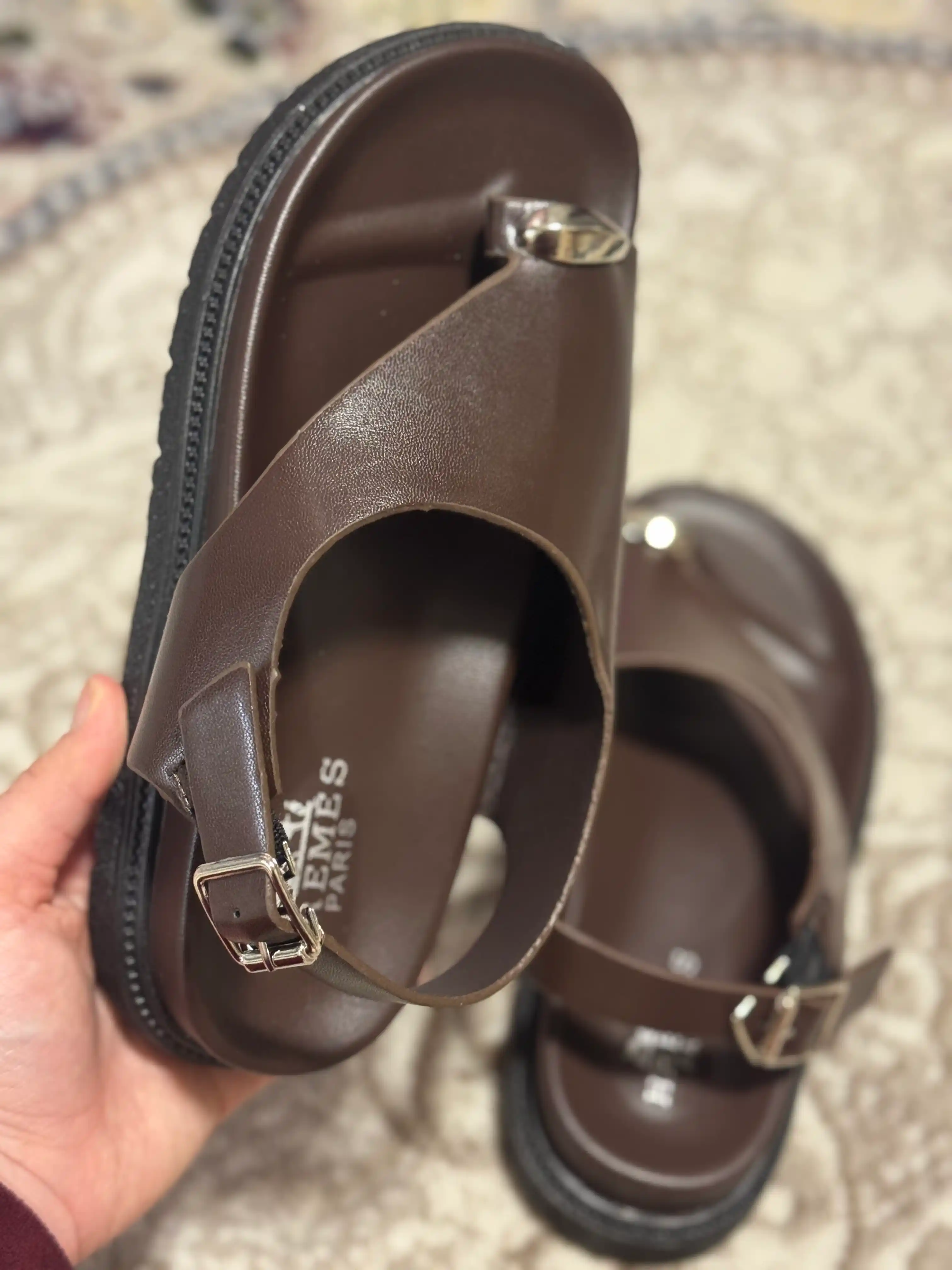 Ayollar yozgi sandal, ochiq bosonojka, platformali, zamonaviy, qulay oyoq kiyim