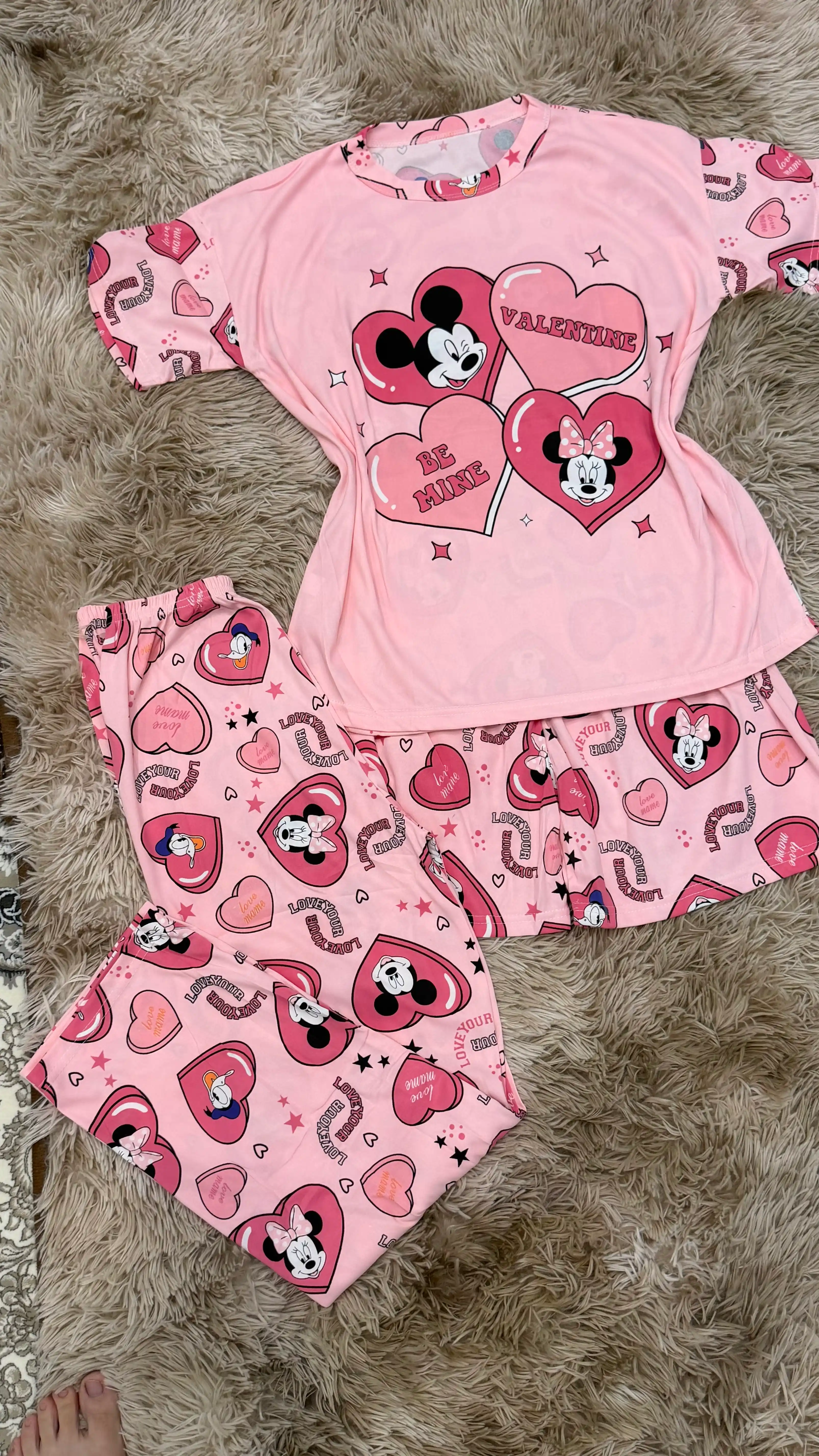Ayollar uch qismli to'plam pijamasi
