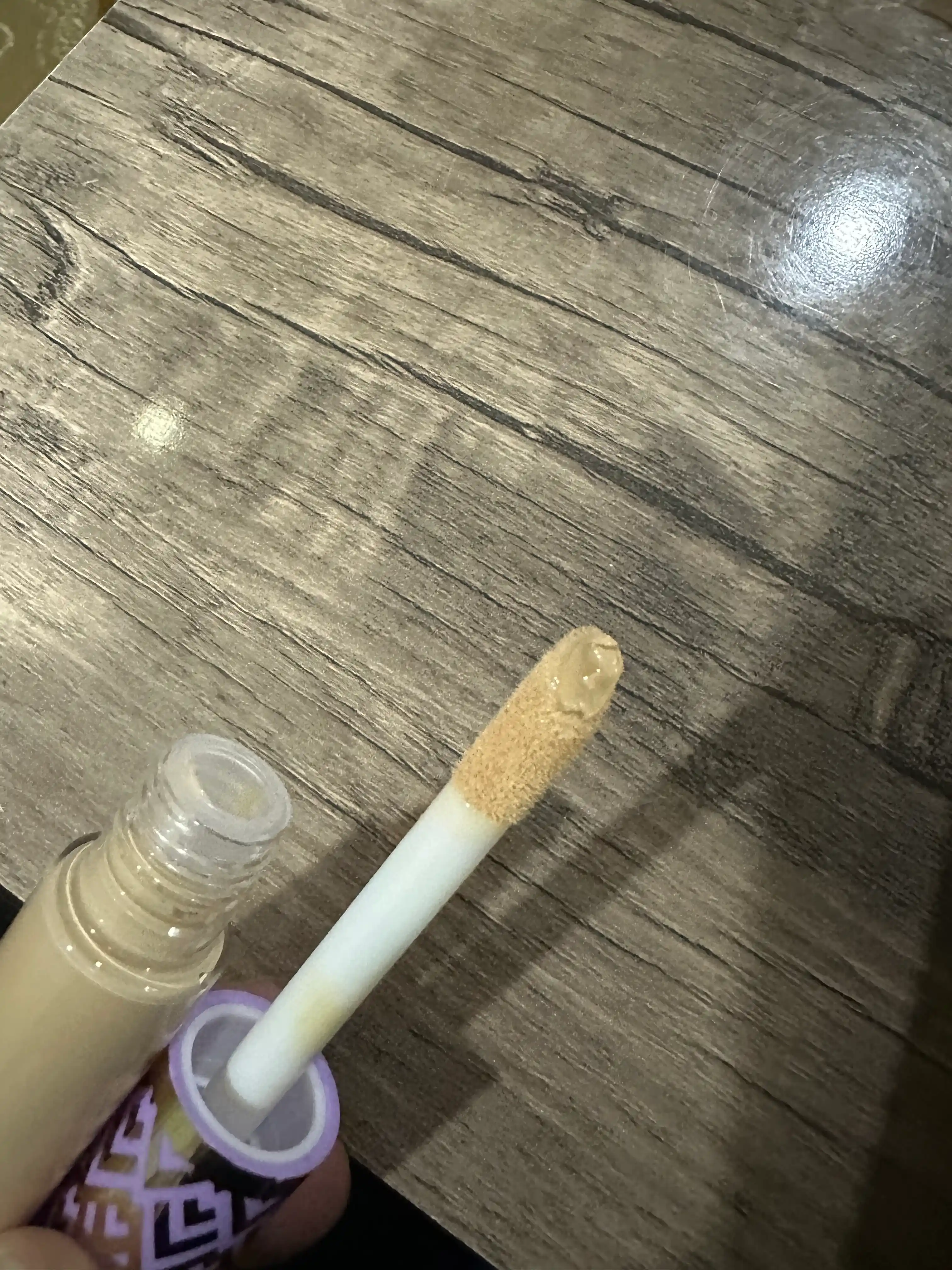Консилер Tarte shape tap ultra creamy concealer