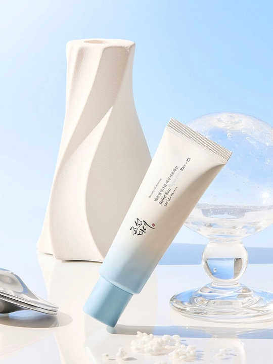 Quyoshdan himoyalovchi SPF 50+ kremi, ko‘k choy ekstrakti va probiotiklar bilan, 50 ml - 