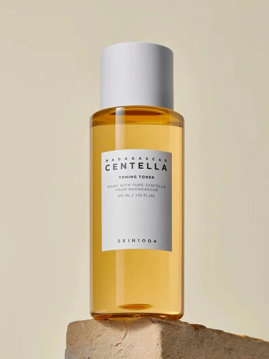 Тонер SKIN1004 Madagascar Centella Toning Toner, 210 мл - 