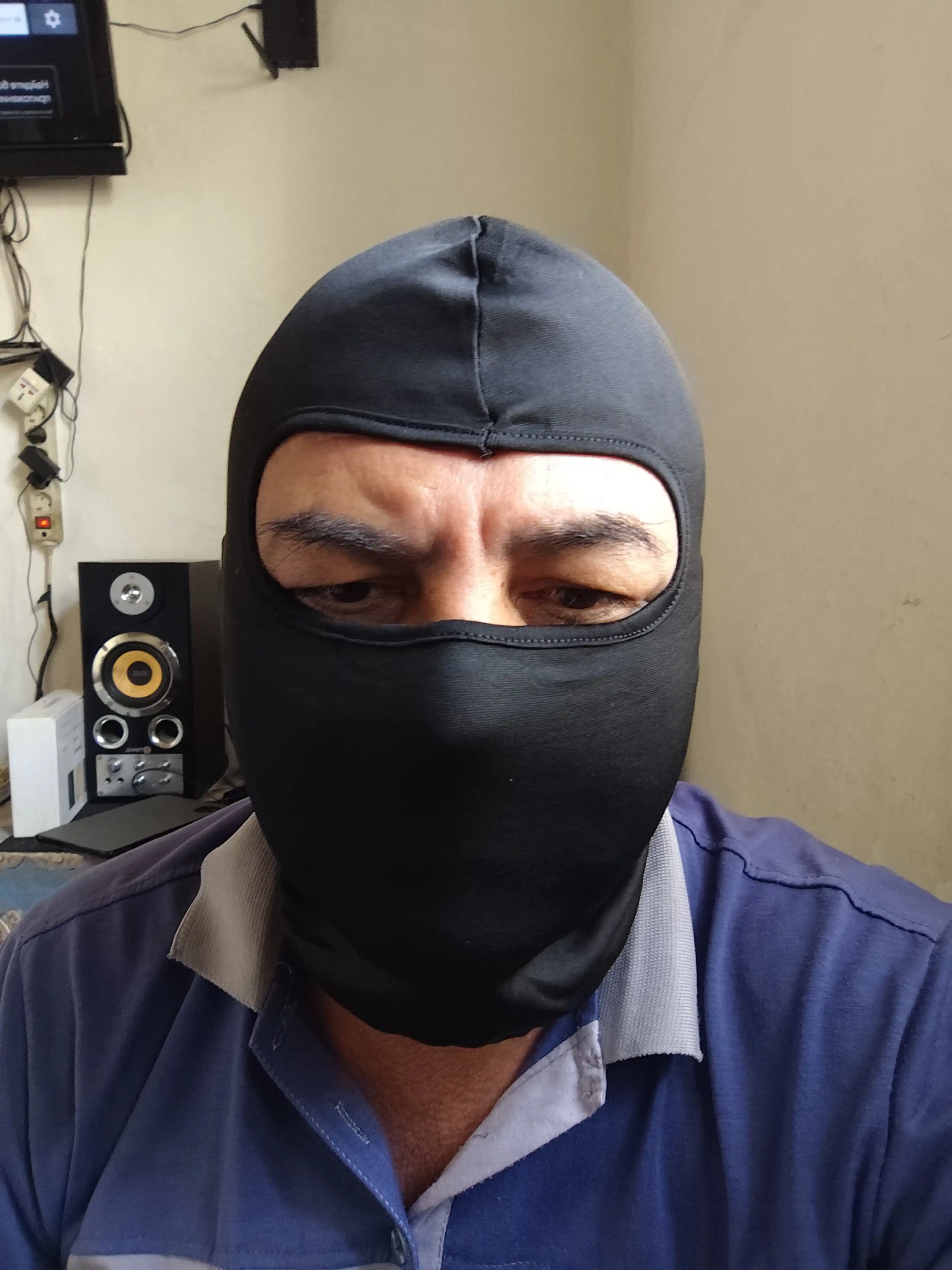 Hamma mavsumda ishlatiladigan universal balaklava