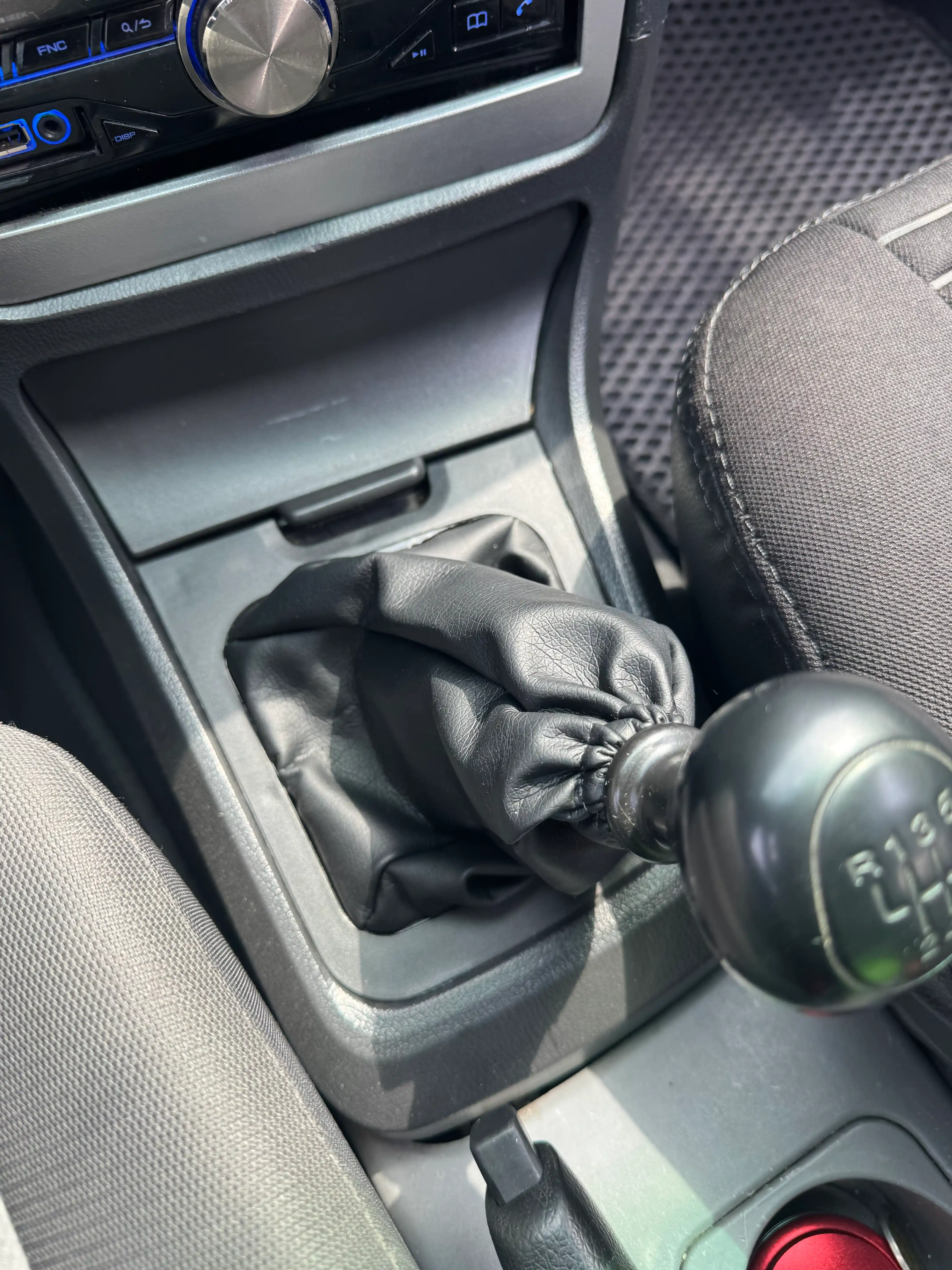 Чехол для ручки рычага КПП Lacetti, Cobalt, Nexia 1-2 -3, Matiz, Spark, Damas