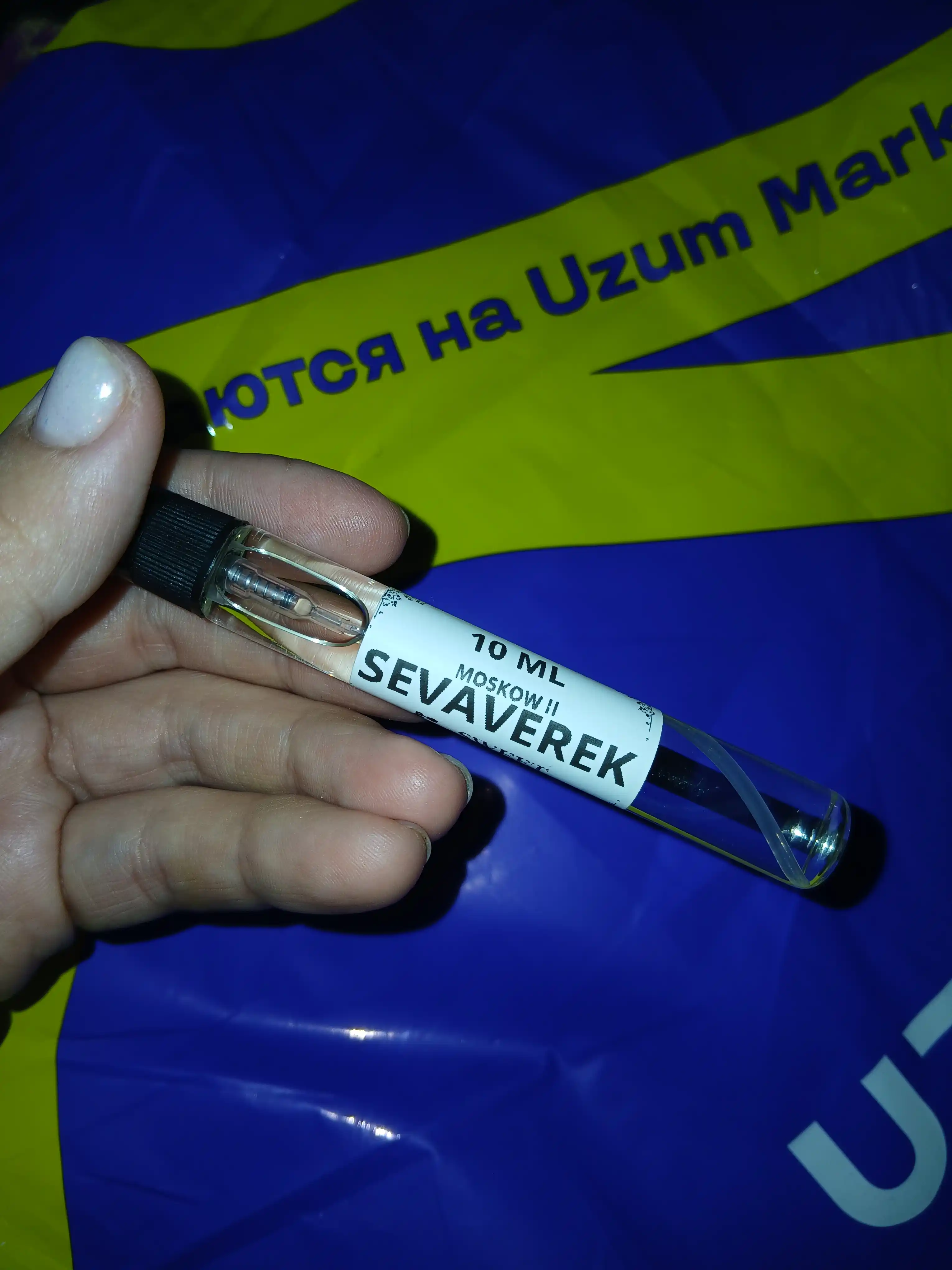 Atirlar erkaklar uchun Sevaverek Moscow 2, Molecules 020 dan asoslangan parfyumlangan suv