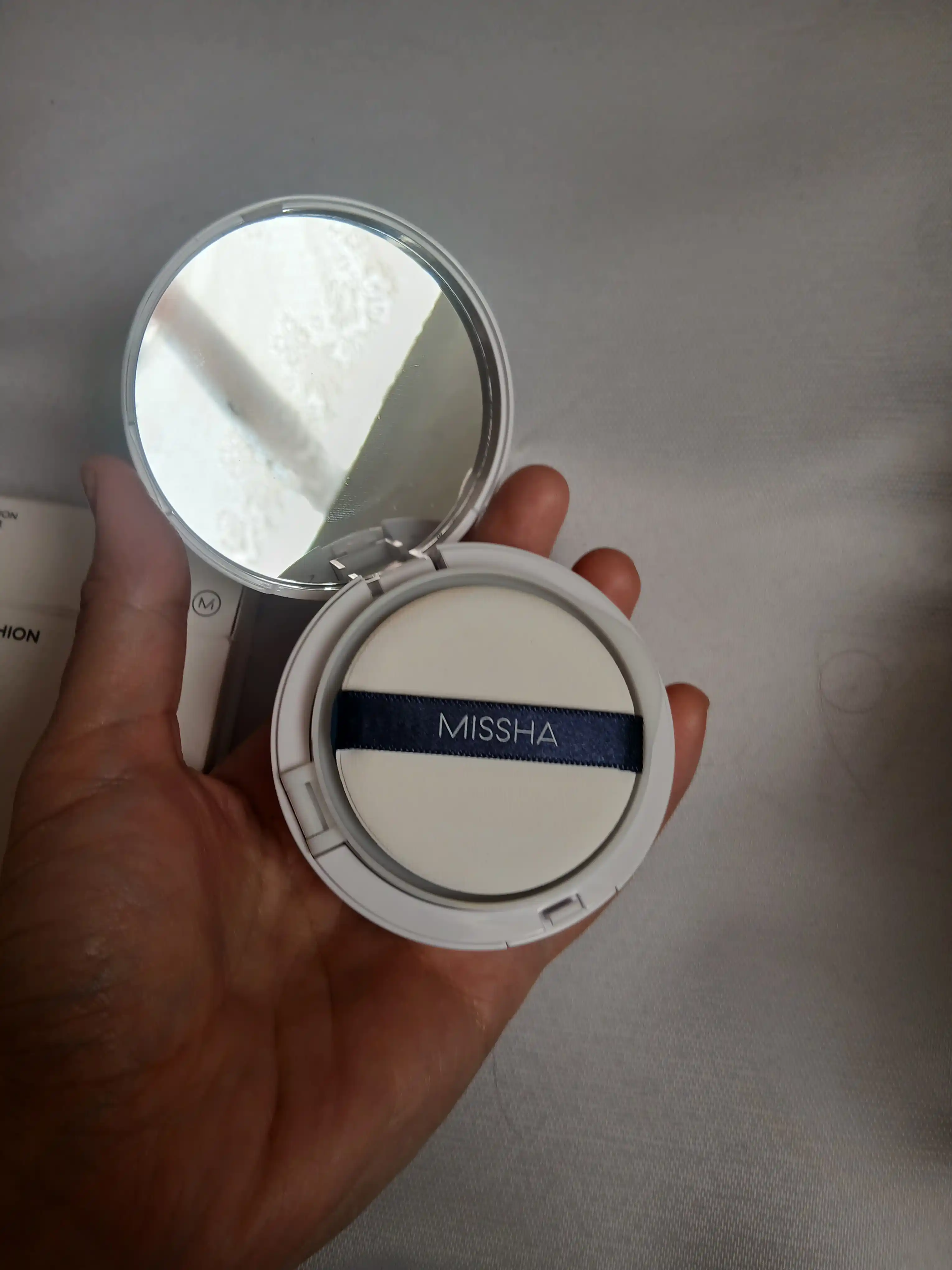 Namlovchi tonal yostiqcha Missha Magic Cushion Moist Up SPF50+ PA+++