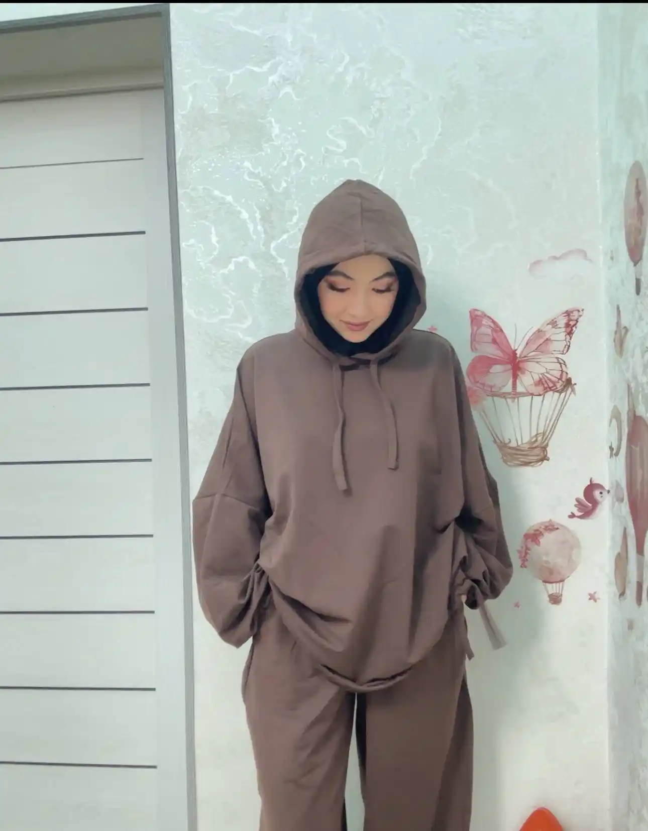 Ayollar sport kostyumi ikki qismli, hudi va jogger shim oversize, kundalik to‘plam