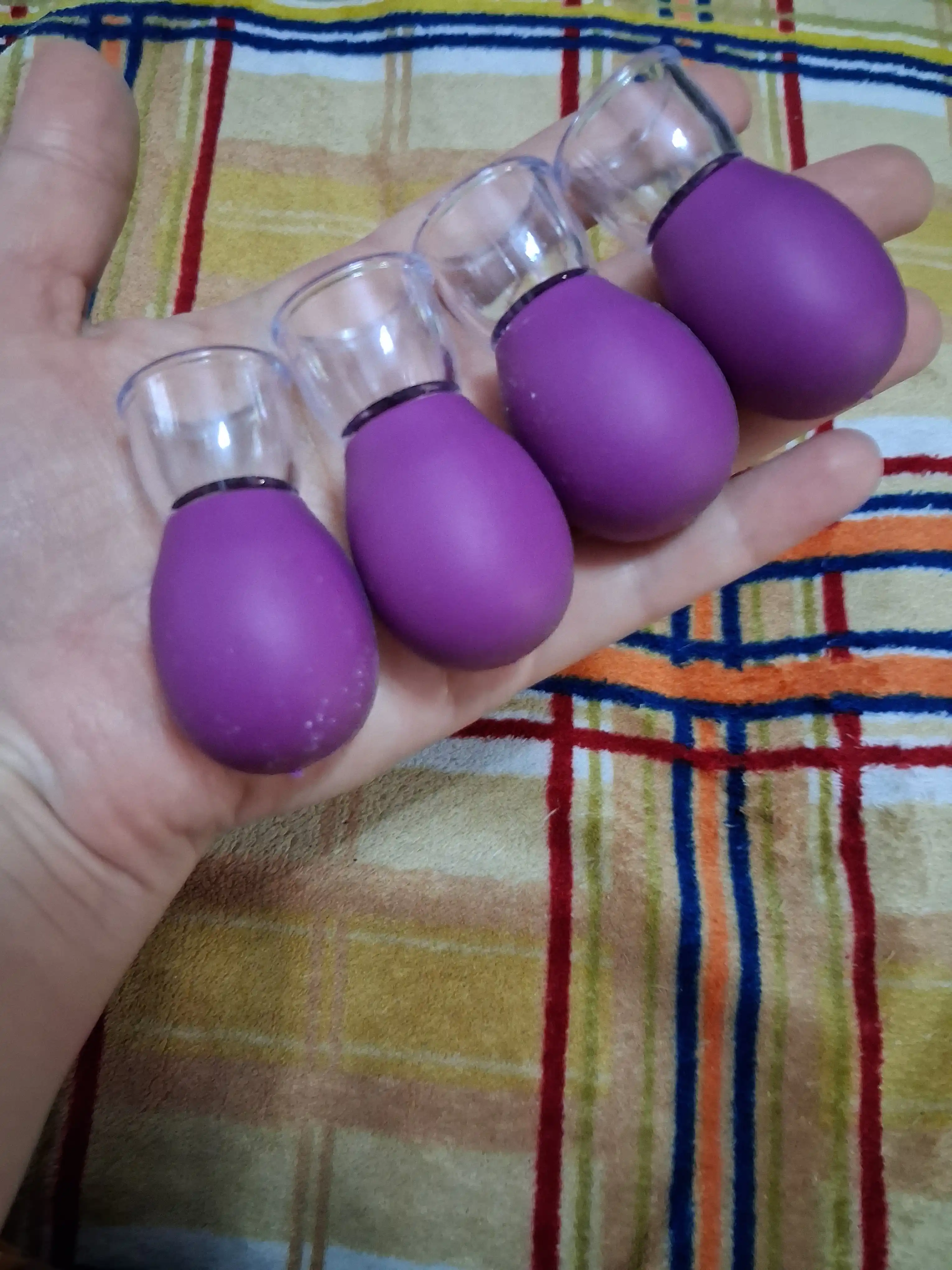 Yuz terisi uchun silikon massaj bankalari (kosmetik)