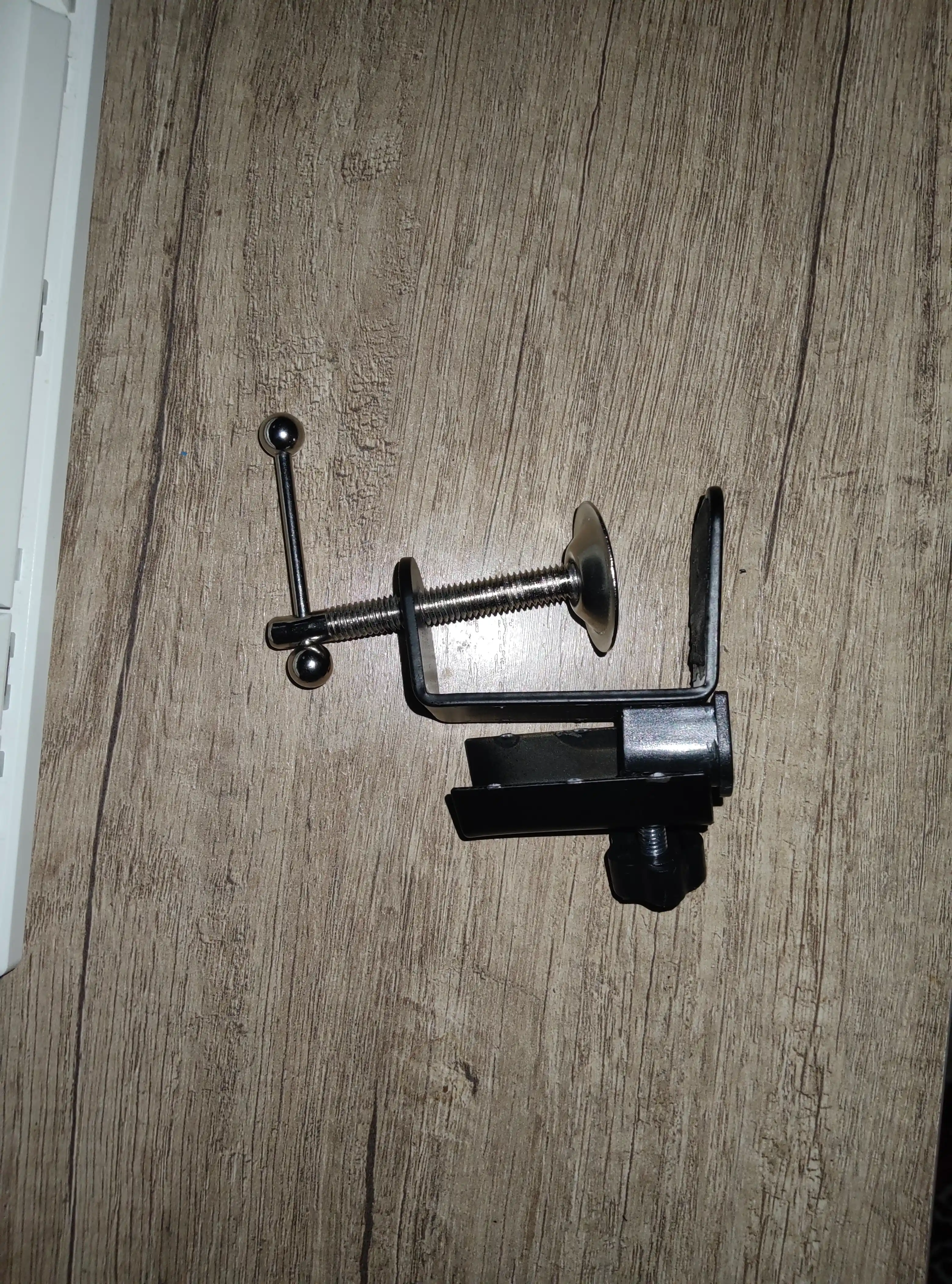 Telefon va planshet ushlagich