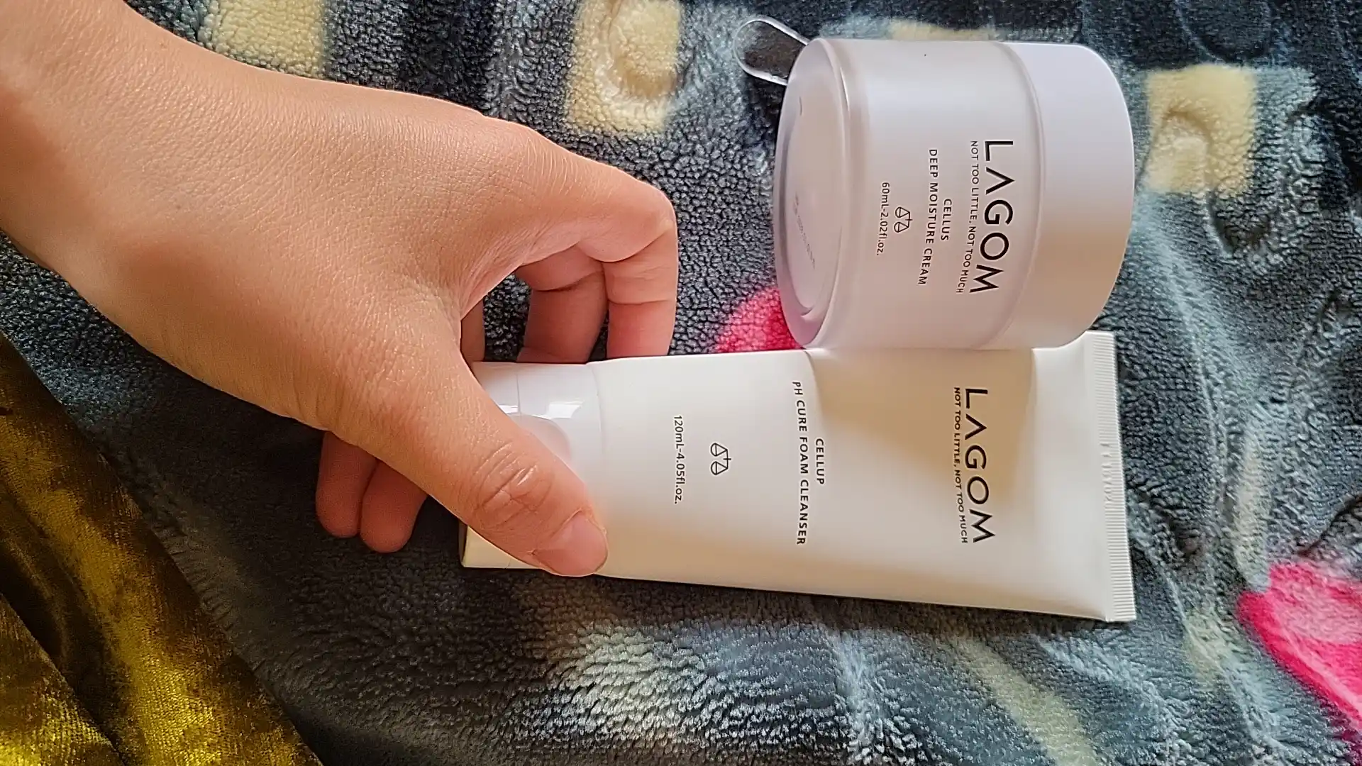 Normal, yog'li, ta'sirchan yuzlarga yuz yuvish ko'pigi, Lagom Cellup Ph Cure Foam Cleanser