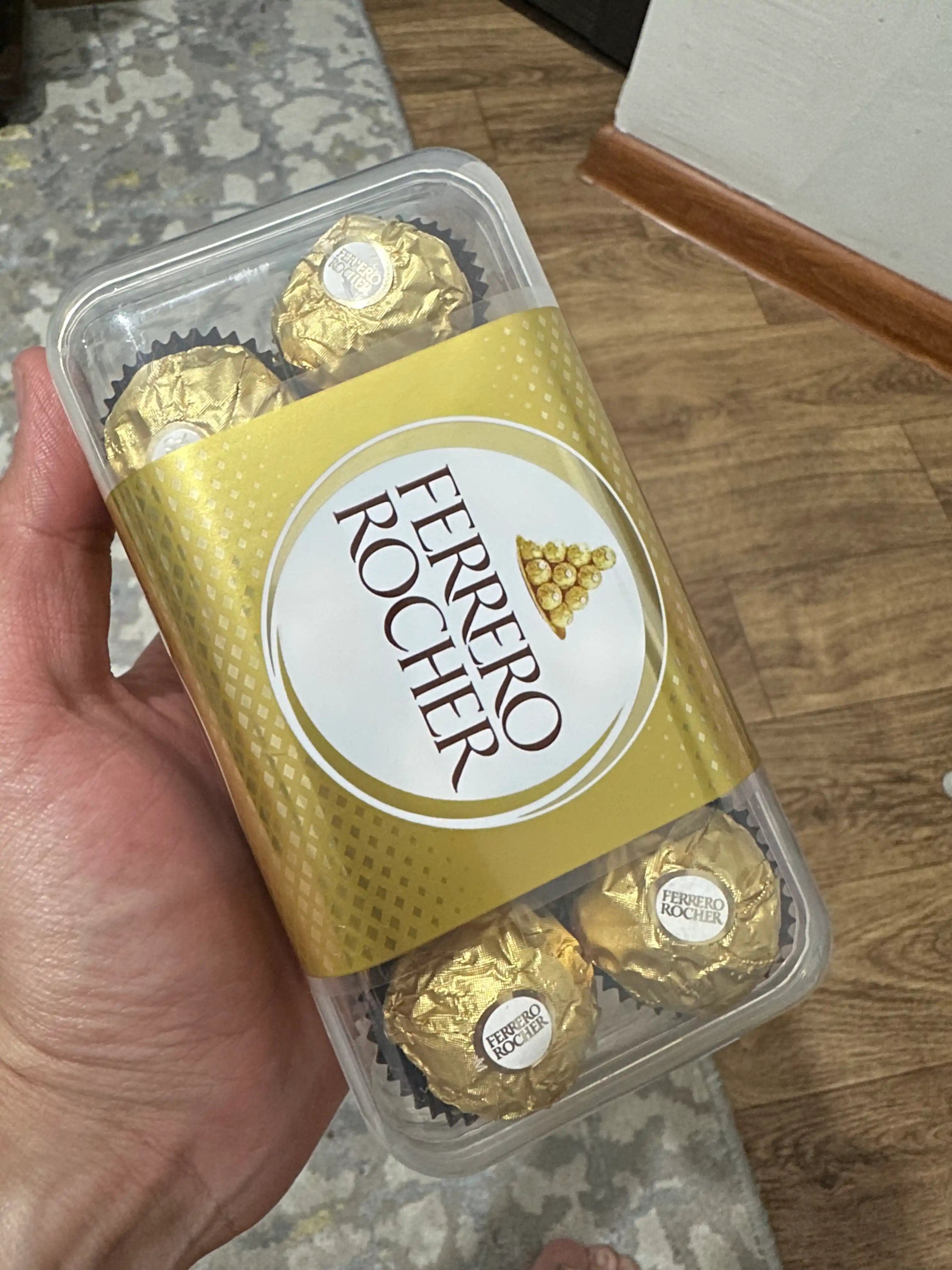 Конфеты Ferrero Rocher из молочного шоколада, 200 г