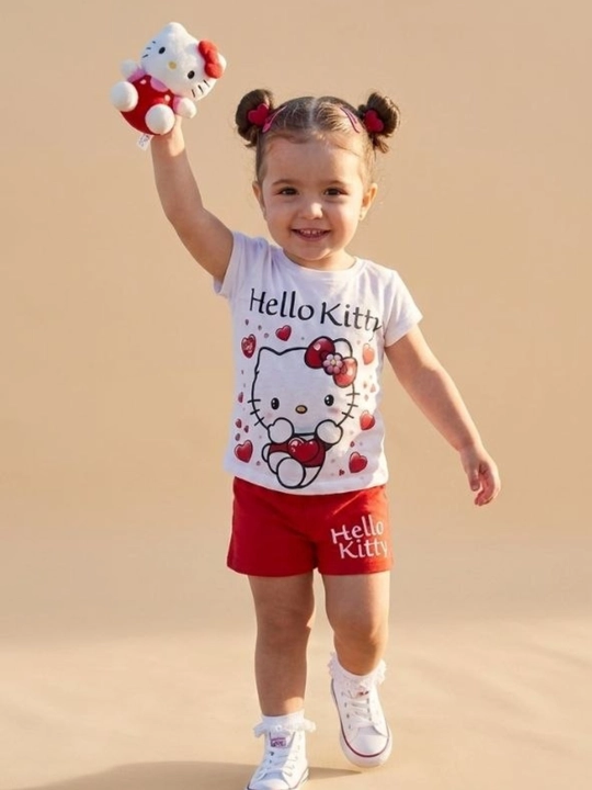 Комплект одежды для девочек Hello Kitty: Футболка и Шорты 2 -5 лет