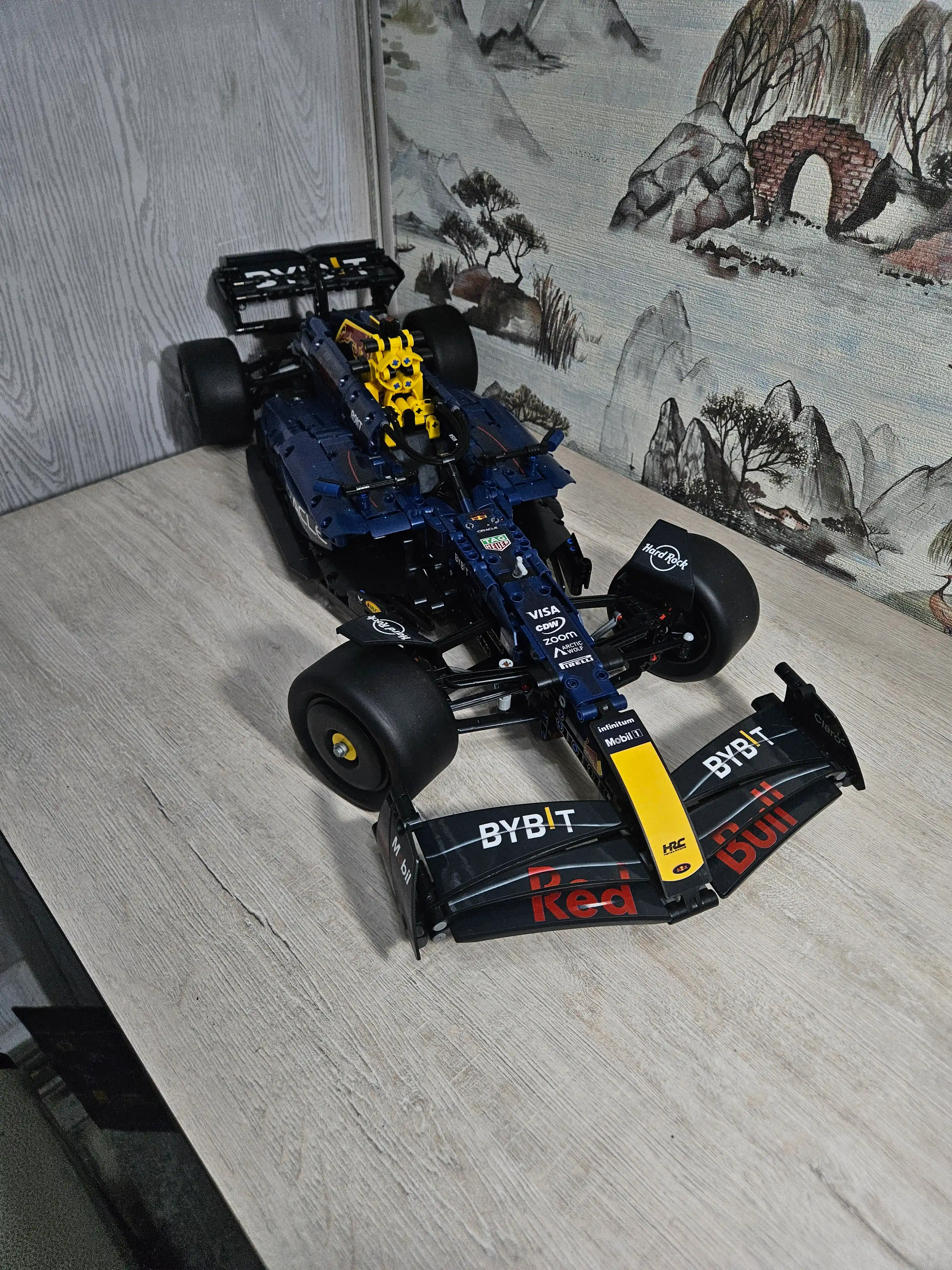 Formula 1 poyga mashinasi konstruktori, katta model 1:8 Technic, LEGO bilan mos keladi