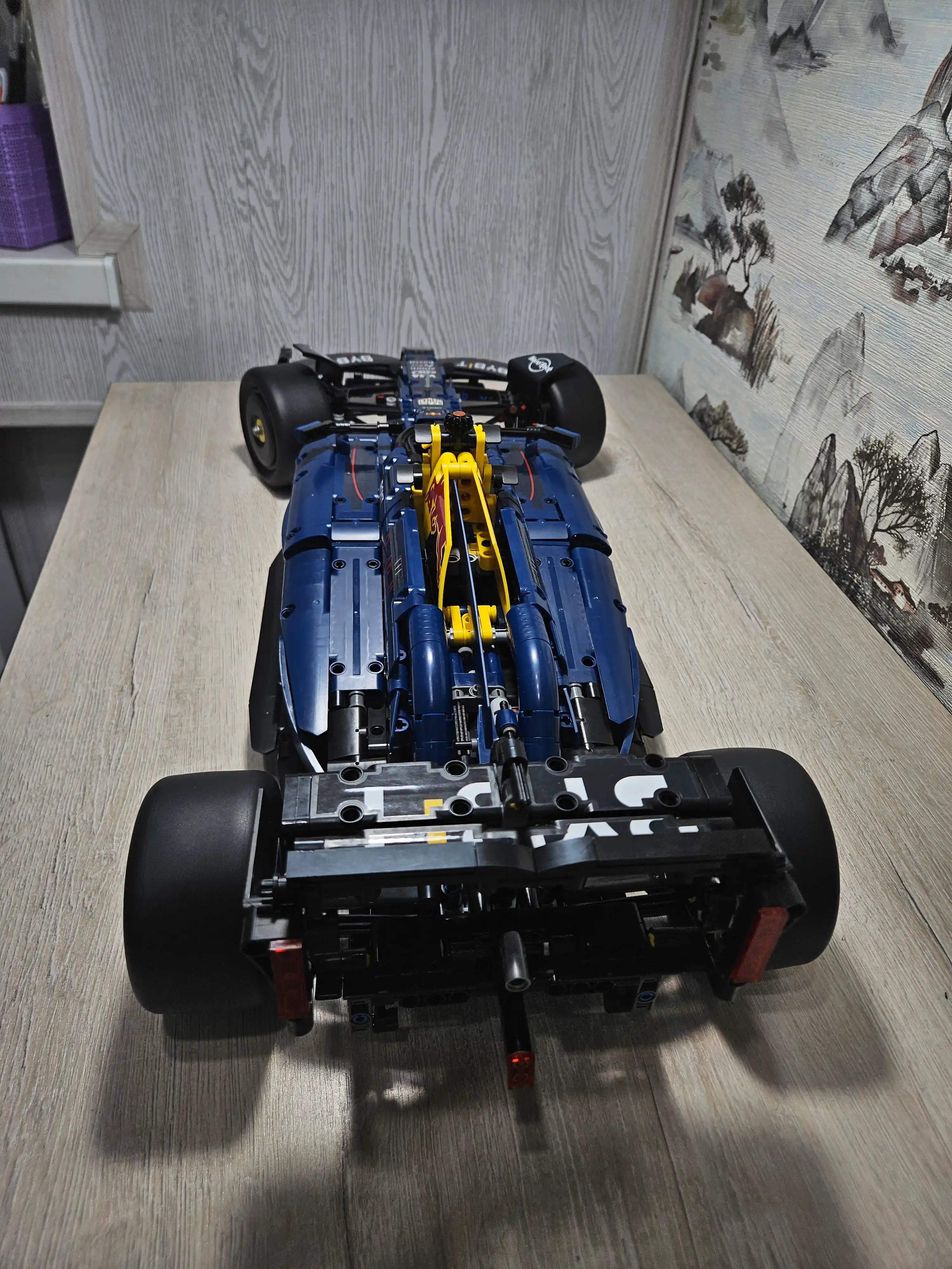 Formula 1 poyga mashinasi konstruktori, katta model 1:8 Technic, LEGO bilan mos keladi