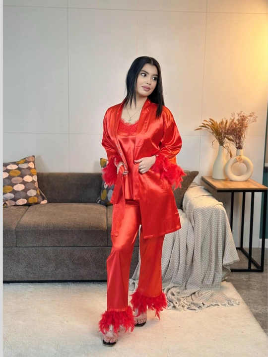 Ayollar uchun atlas pijama to'plami, patli xalat, mayka va shim, 3 qismli