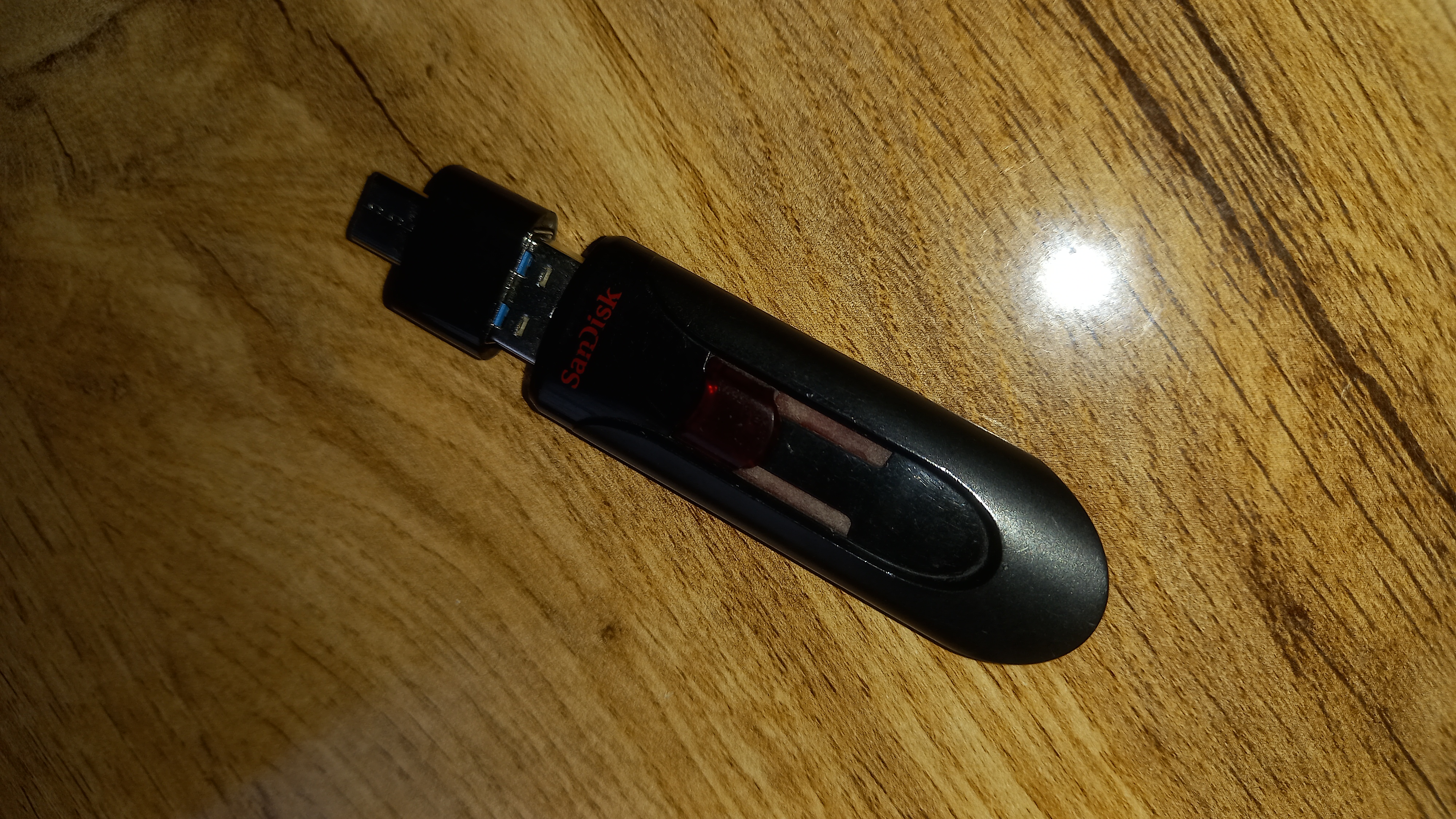 USB Type-C, USB Micro va USB Lightning adapteri