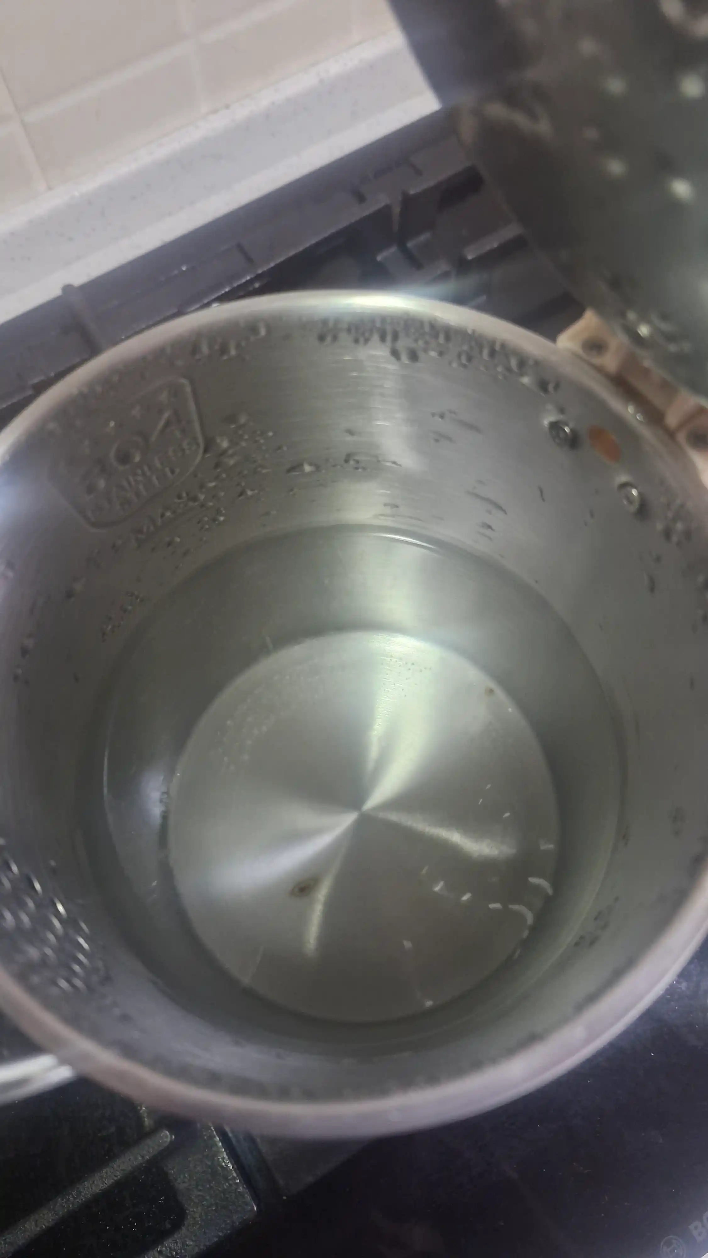 Uakeen brend elektr choynak yoritish bilan shisha, plastmassa materiallardan tayyorlangan