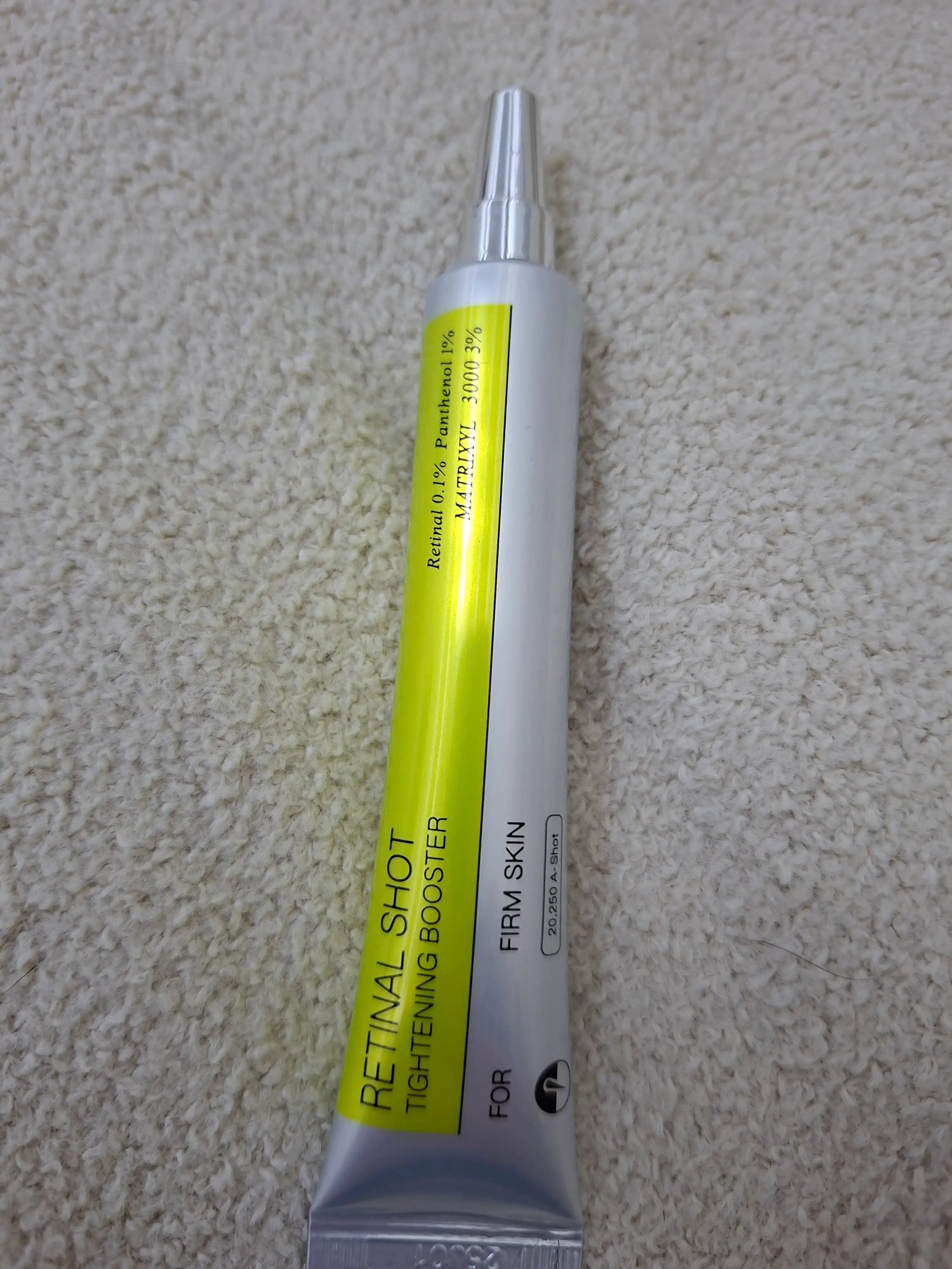Yuz uchun retinal, peptidlar va pantenolli krem-buster, 15 ml