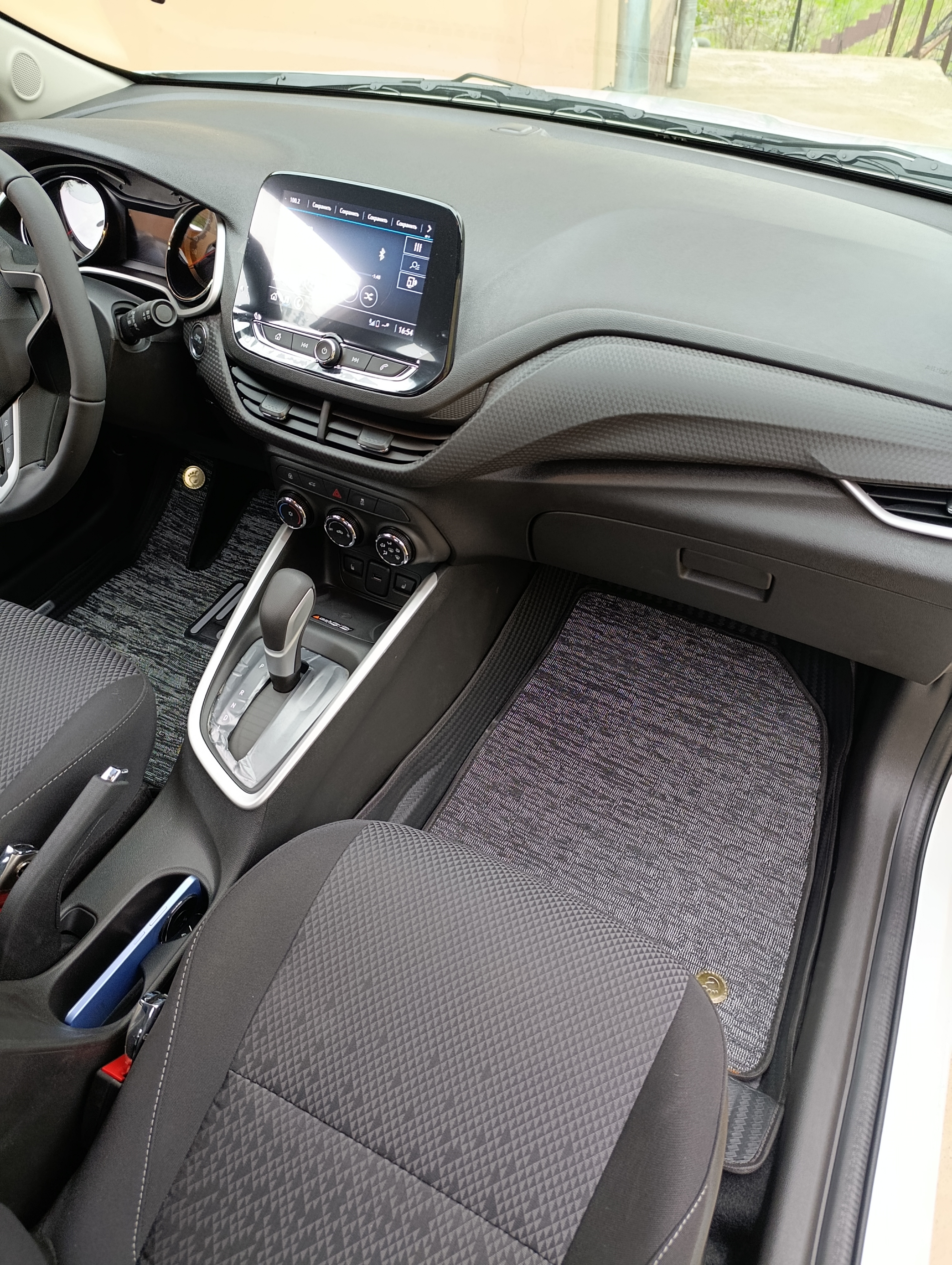 Коврики в салон автомобилей Chevrolet 7D, Damas,Onix, Matiz, Nexia, Epic, Captiva, Tracker