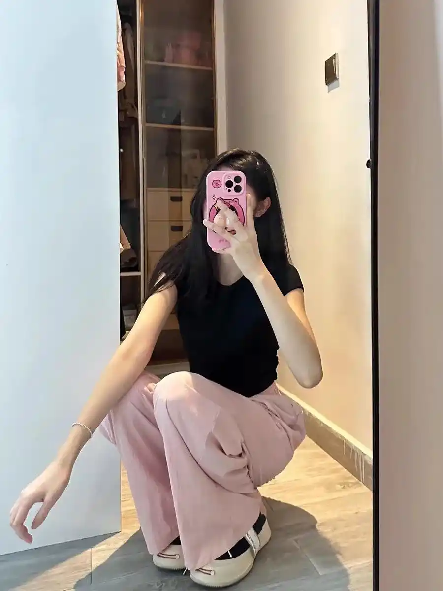 Qizlar uchun futbolka SKIMS