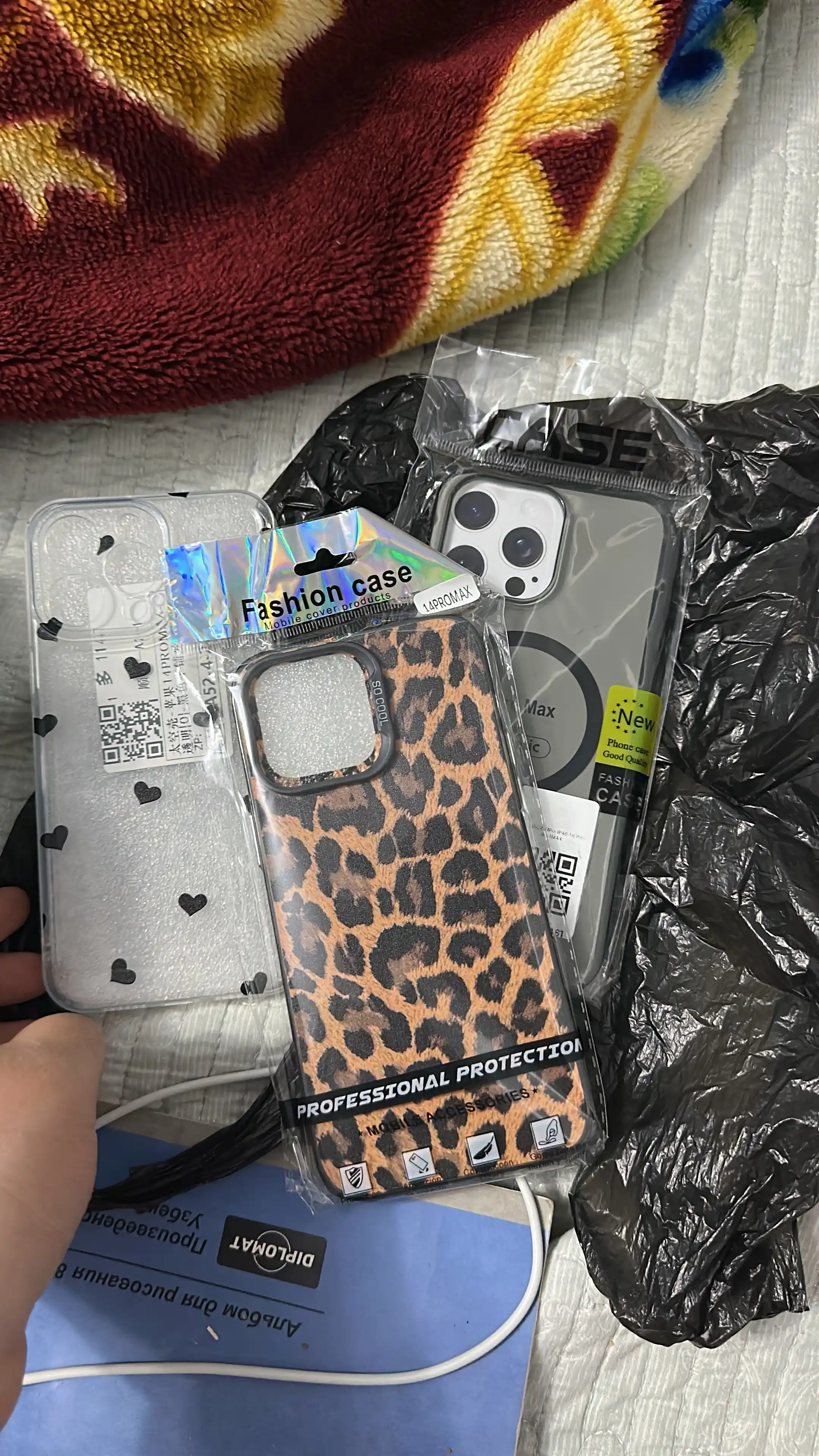 IPhone 11, 12, 13, 14, 15, 16, 17  Pro/Max uchun MagSafe bilan shaffof plastik g'ilof