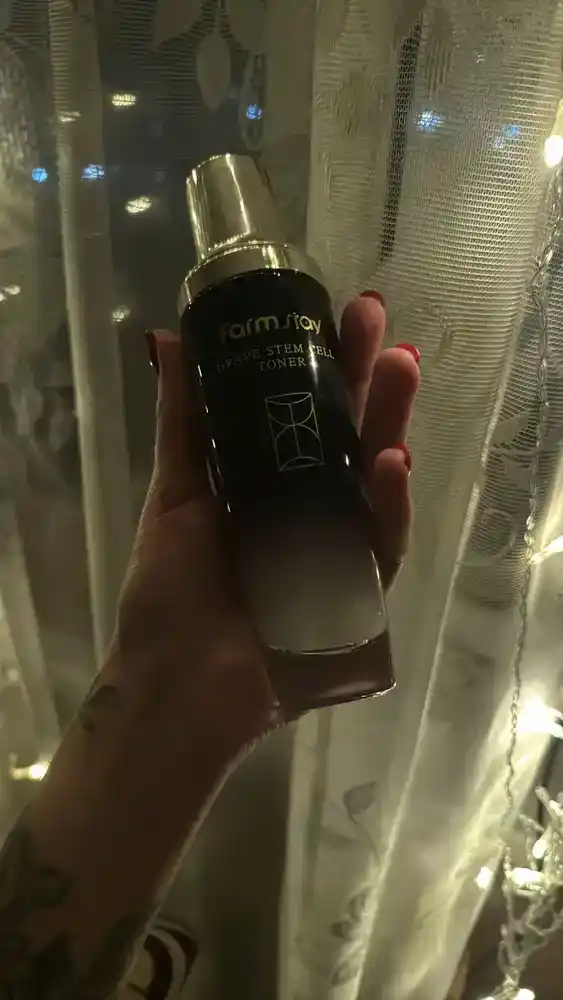 Farmstay toner yuz uchun ajinlarga qarshi fito-ildiz hujayrali, lifting va parvarish