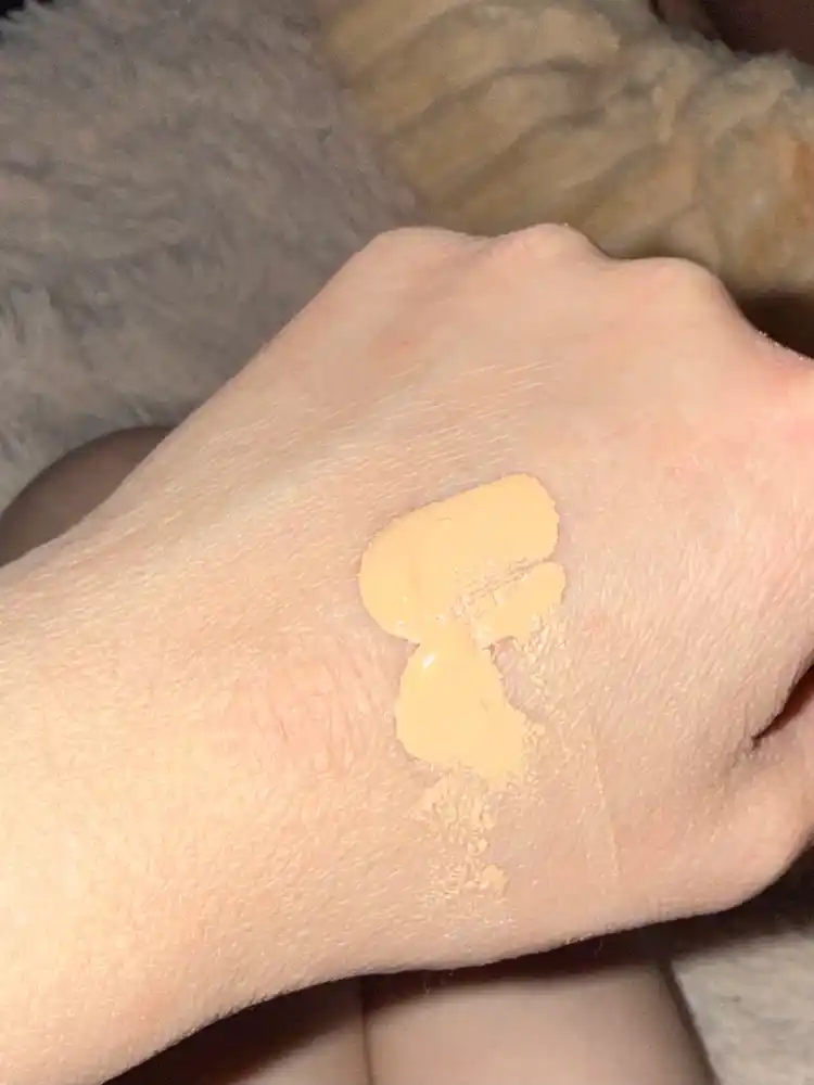 Enough Collagen 3X Moisture Foundation tonal krem yuz uchun SPF15 namlovchi, barqaror