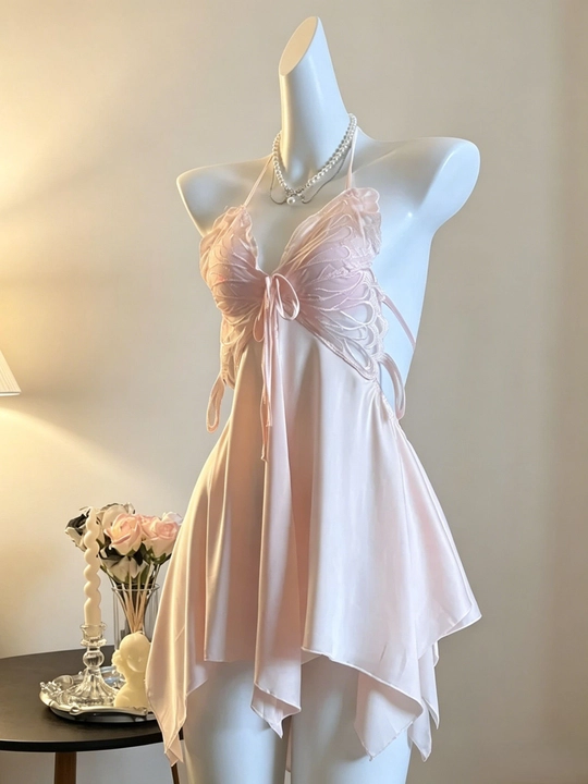 Ayollar uchun to‘rli tungi ko‘ylak, penyuar va uy kiyimi, uyqu uchun pijama