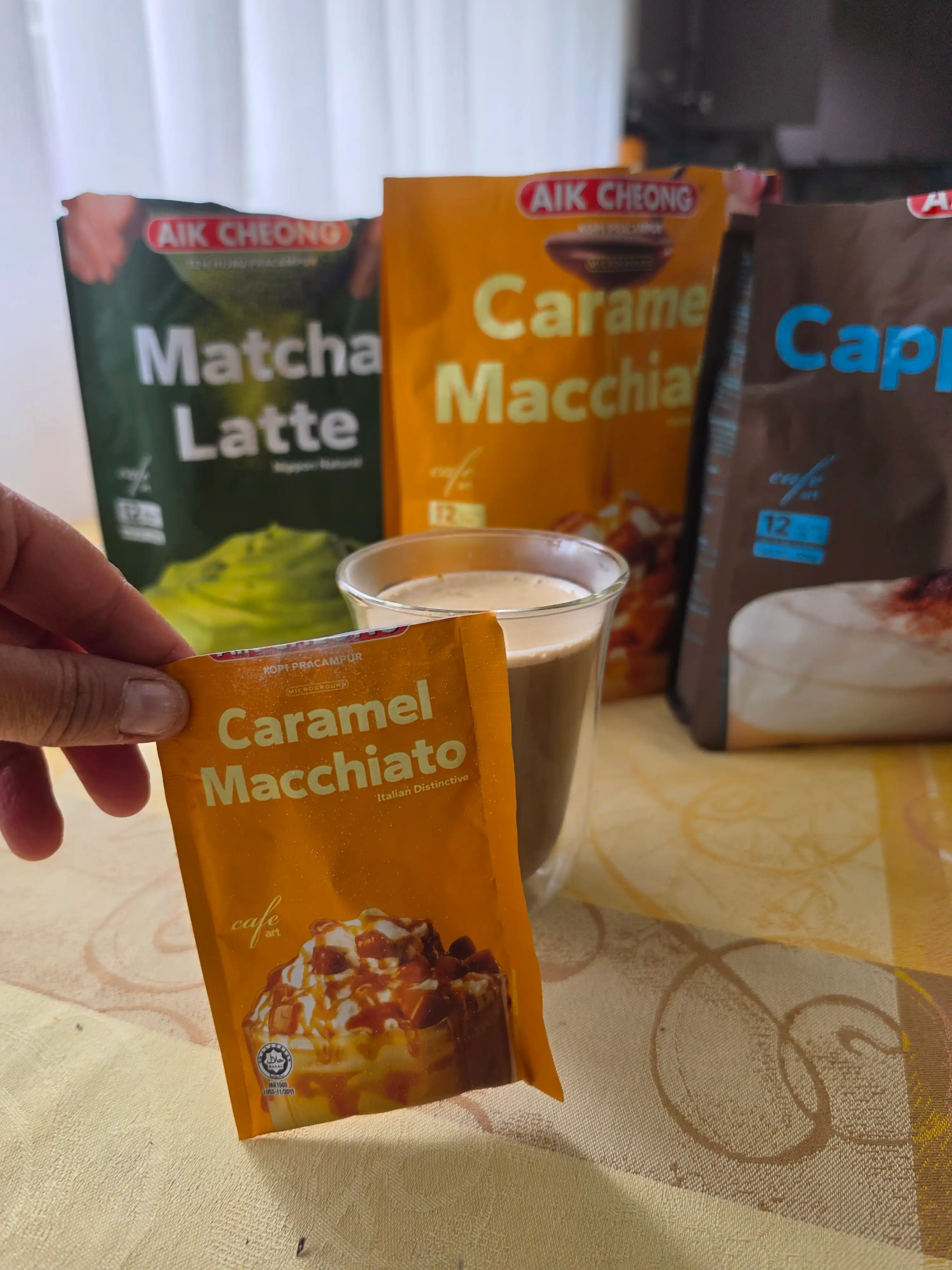 Растворимый кофе "Aik Cheong", карамельное макиато,порционные пакетики, 12 шт