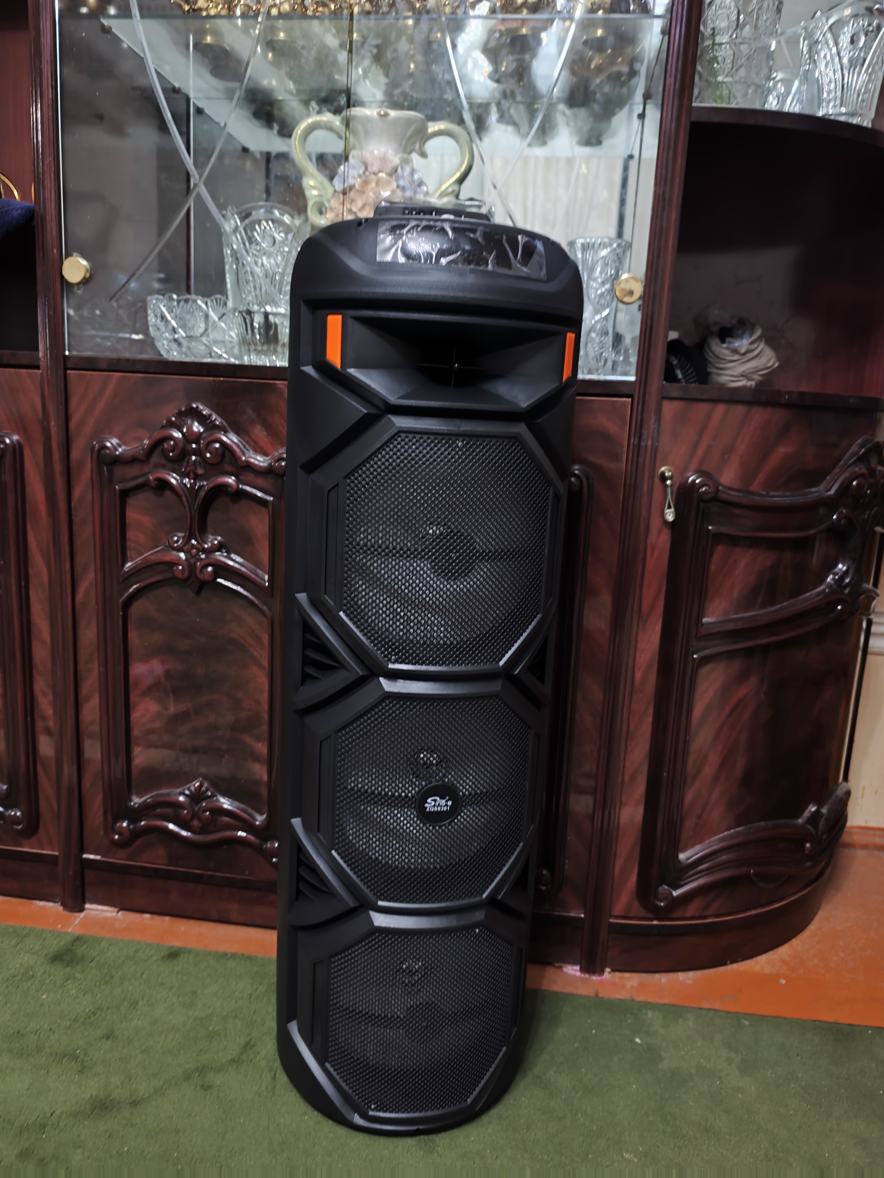 Bluetooth ZQS 8301 — 8308-большая музыкальная колонка, беспроводной микрофон